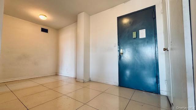 43-10 Kissena Boulevard # 7J, Flushing, NY 11355