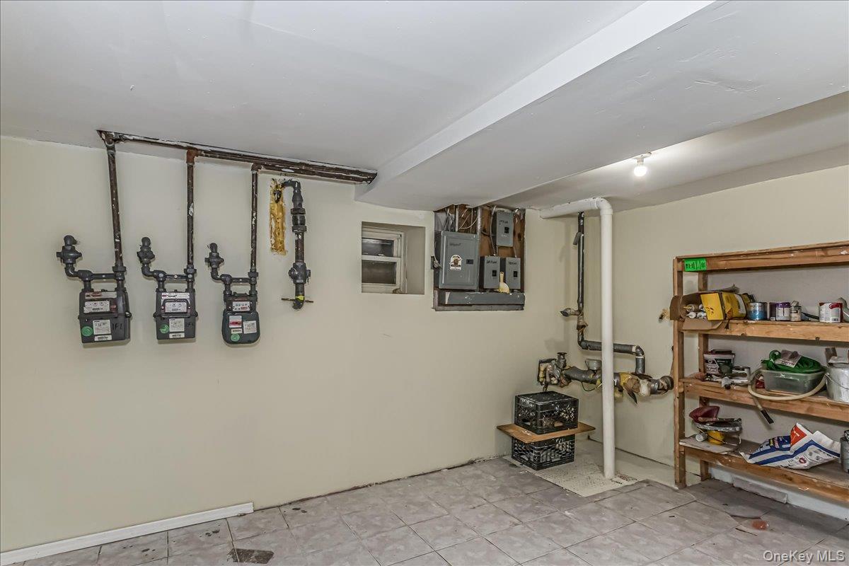 94-86 218th Street, Queens Village, NY 11428