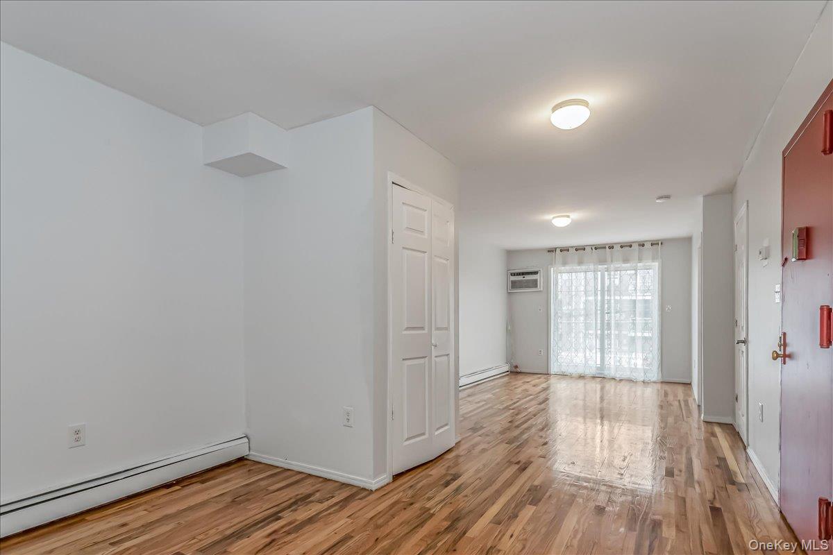 94-86 218th Street, Queens Village, NY 11428