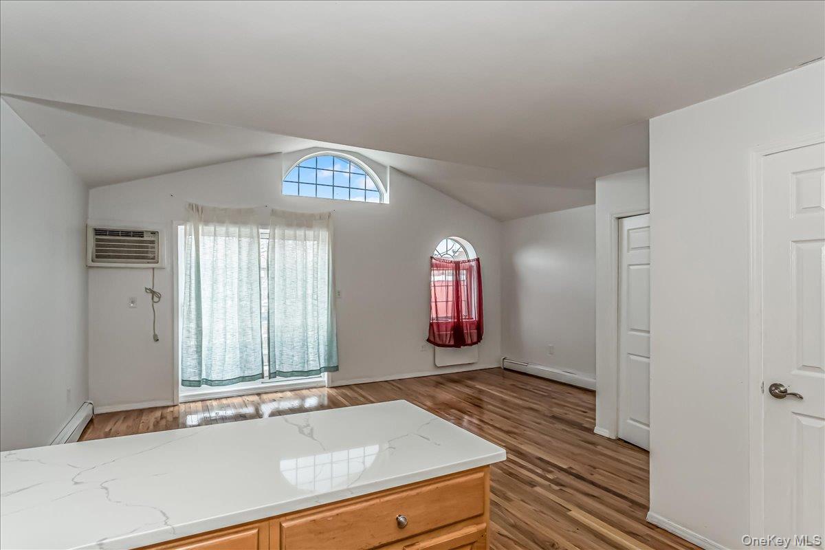 94-86 218th Street, Queens Village, NY 11428