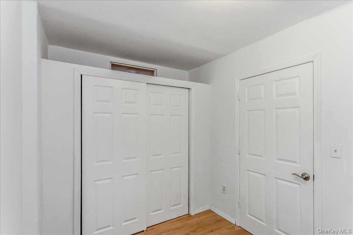 94-86 218th Street, Queens Village, NY 11428