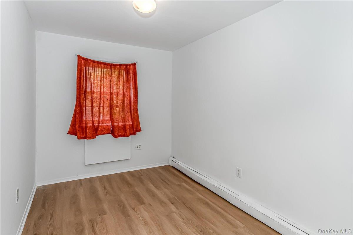 94-86 218th Street, Queens Village, NY 11428