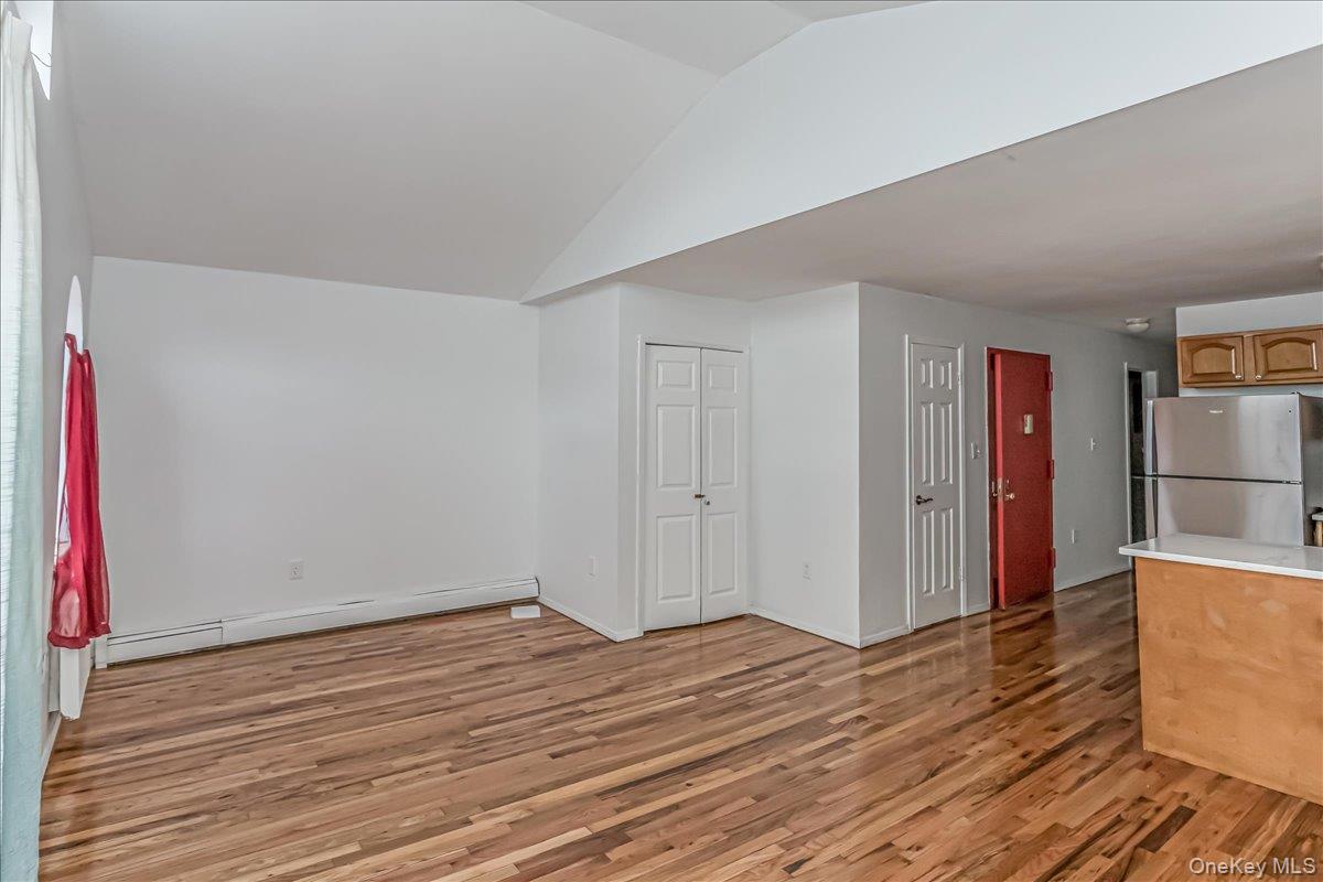 94-86 218th Street, Queens Village, NY 11428