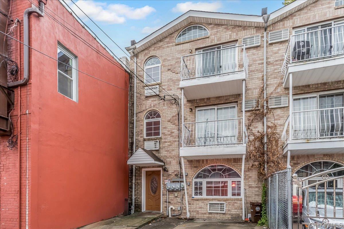 94-86 218th Street, Queens Village, NY 11428