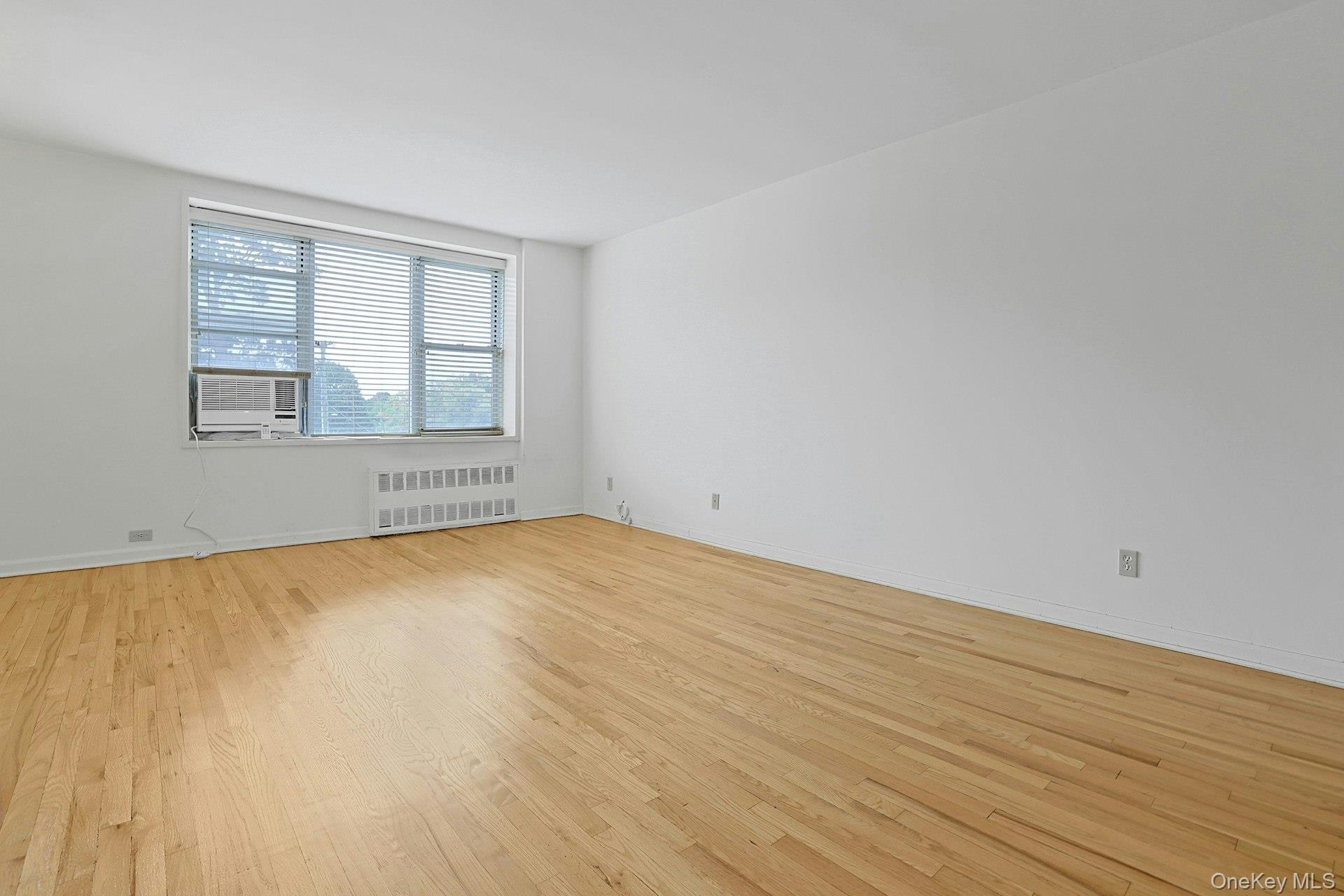 1 Oakridge Place # 2k, Eastchester, NY 10709