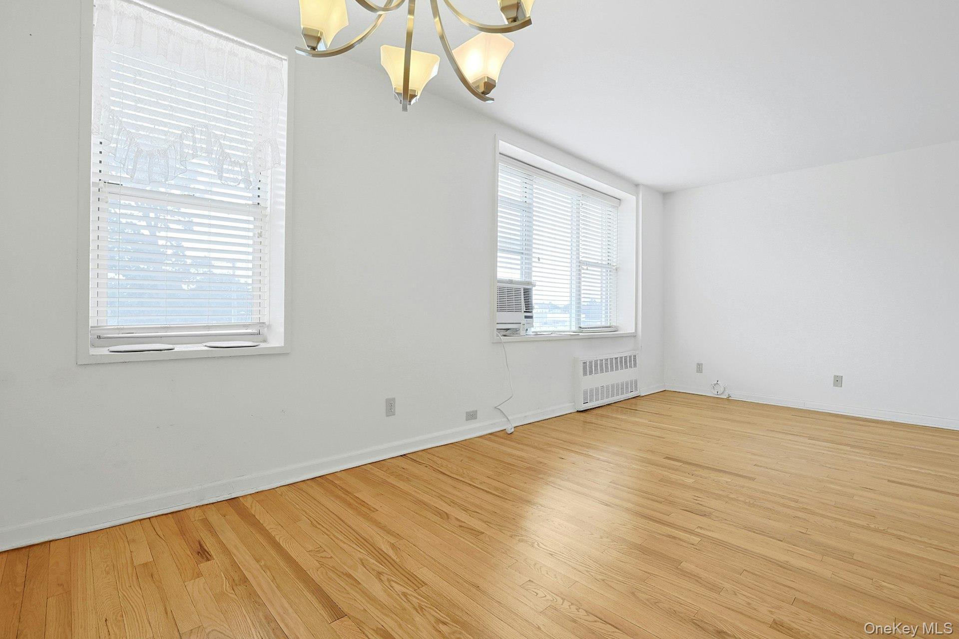 1 Oakridge Place # 2k, Eastchester, NY 10709