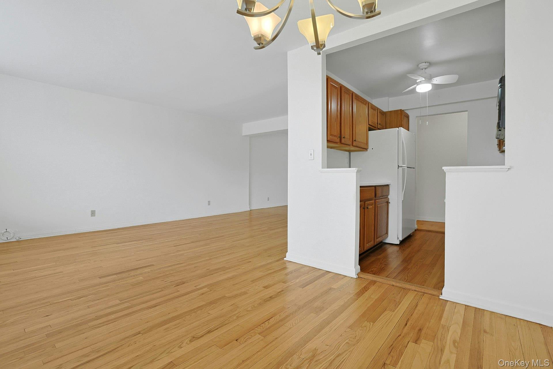 1 Oakridge Place # 2k, Eastchester, NY 10709