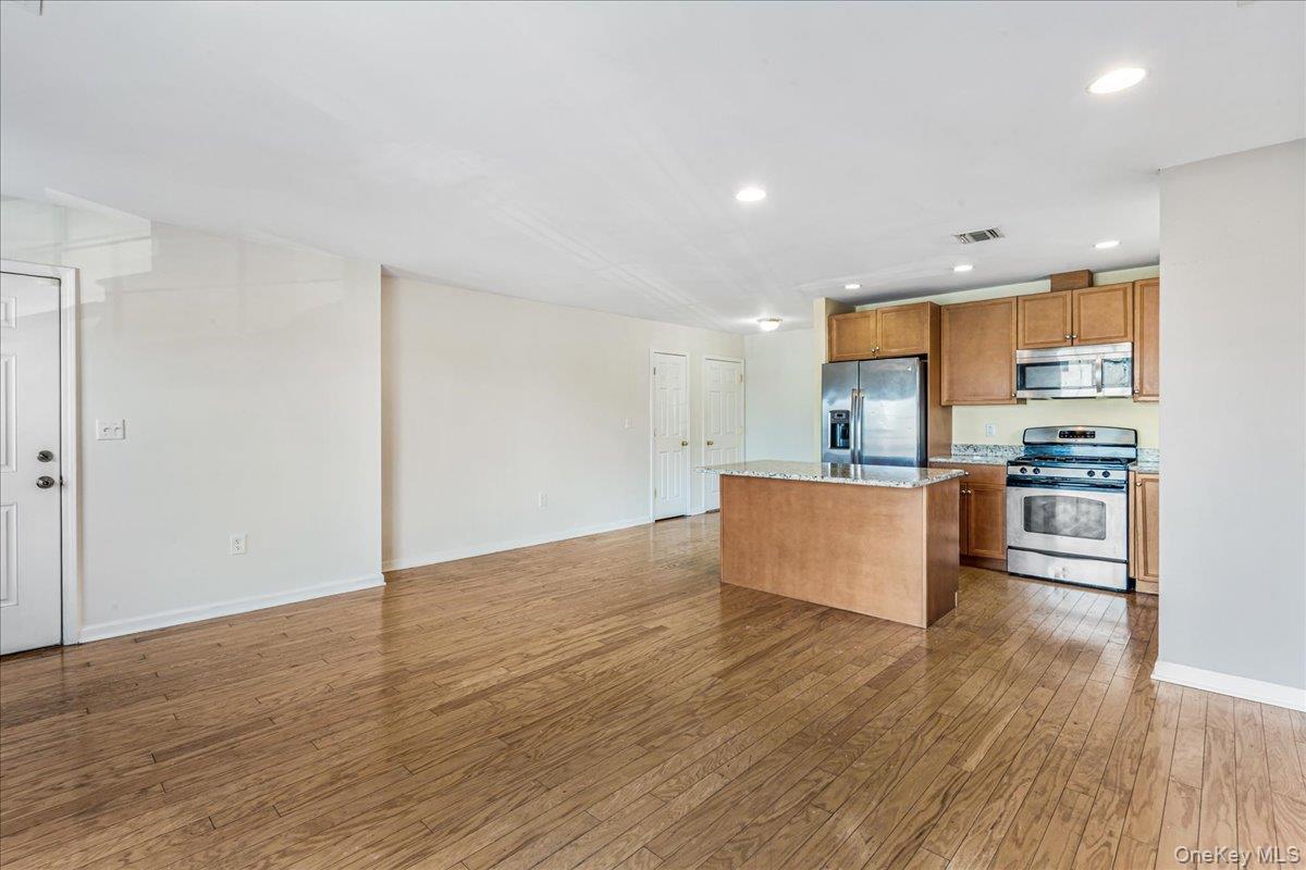 122-16 Powells Cove Boulevard # 123, College Point, NY 11356