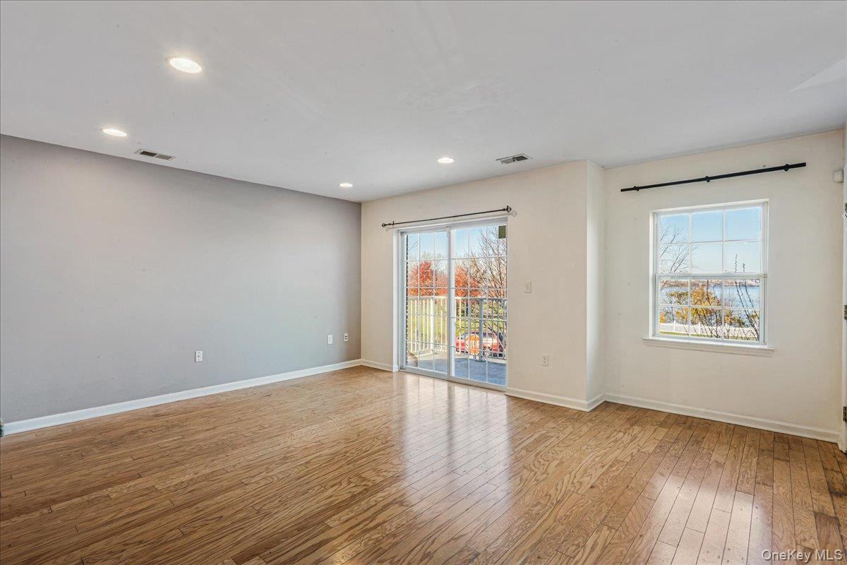 122-16 Powells Cove Boulevard # 123, College Point, NY 11356