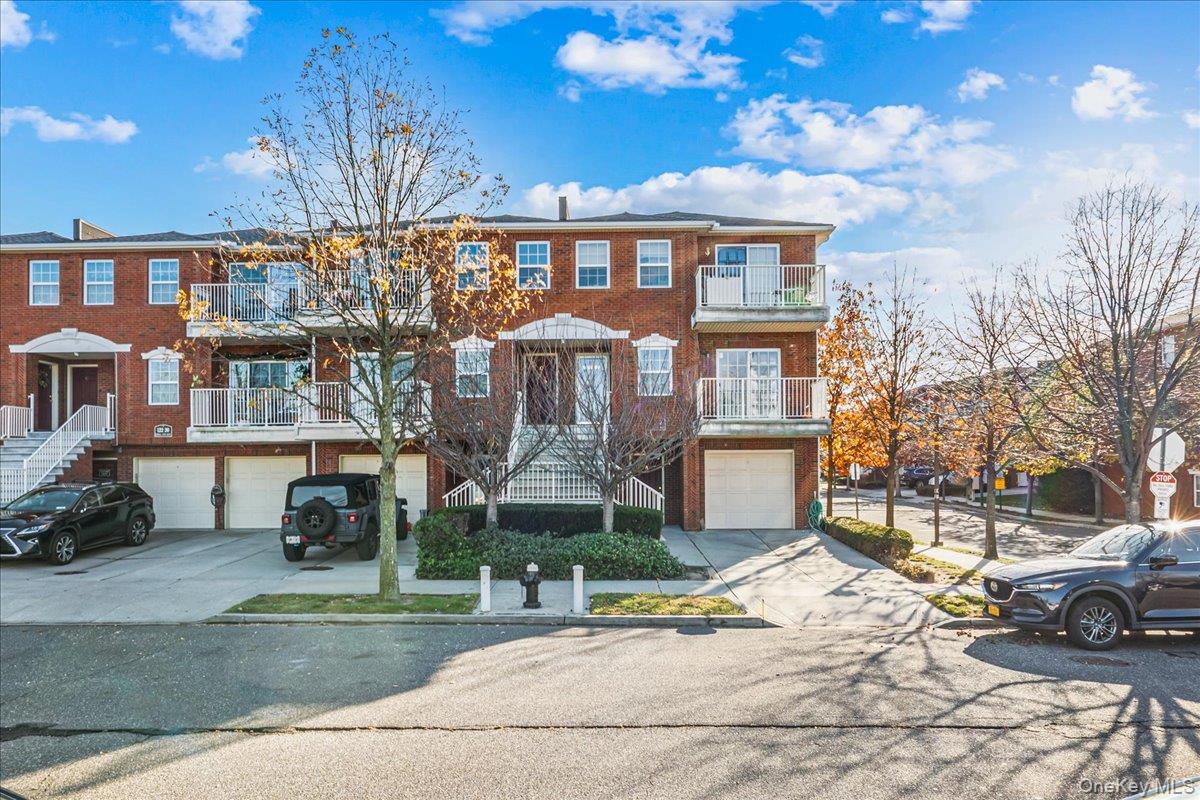 122-16 Powells Cove Boulevard # 123, College Point, NY 11356