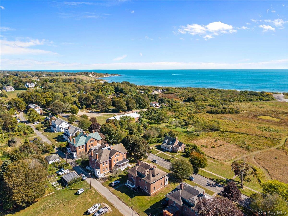 857 Whistler Avenue, Fishers Island, NY 06390