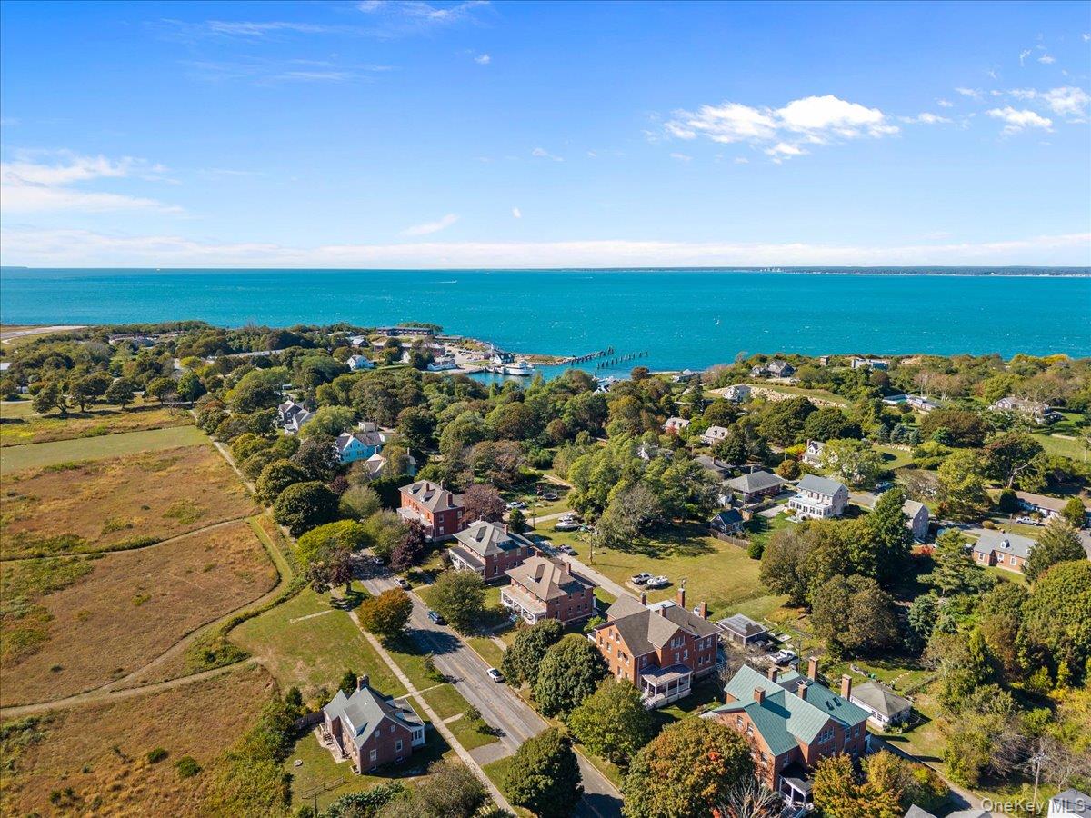 857 Whistler Avenue, Fishers Island, NY 06390