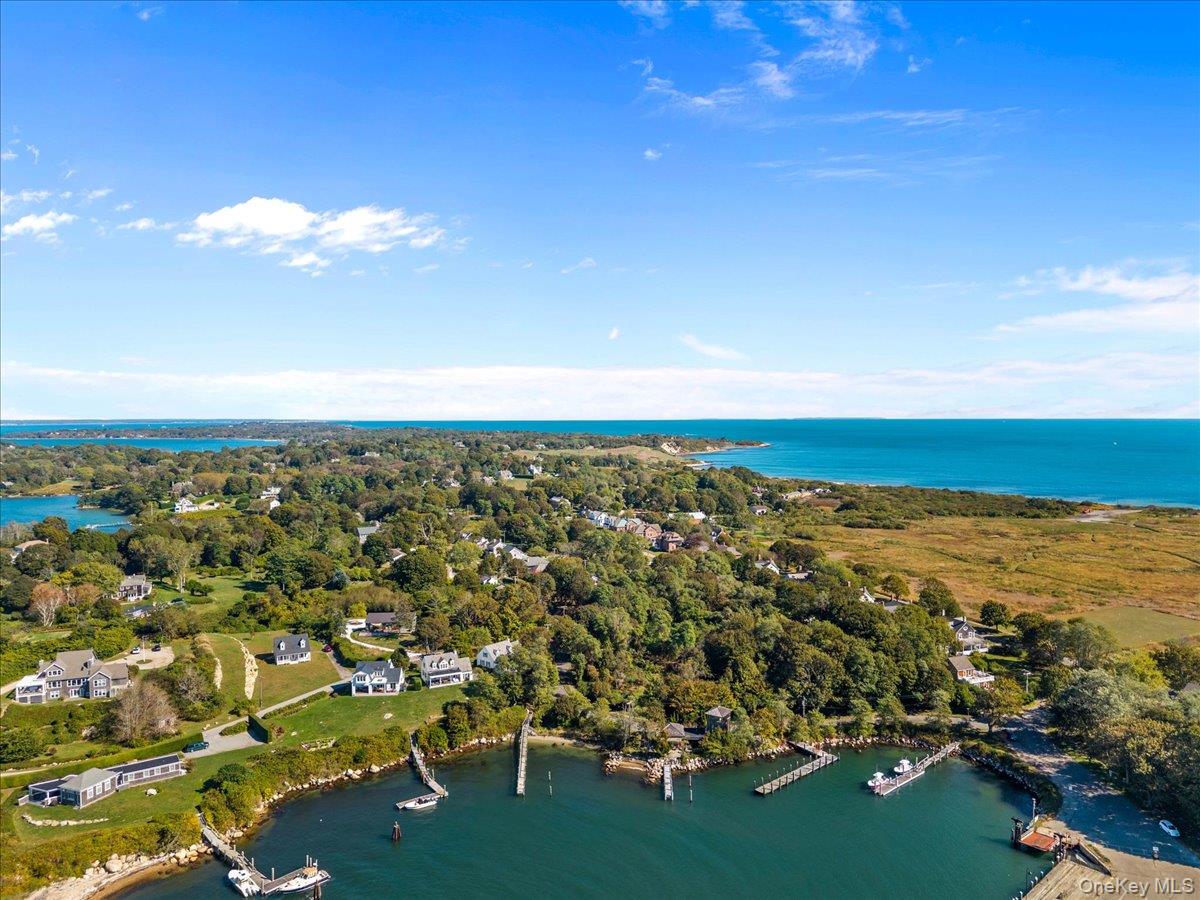 857 Whistler Avenue, Fishers Island, NY 06390