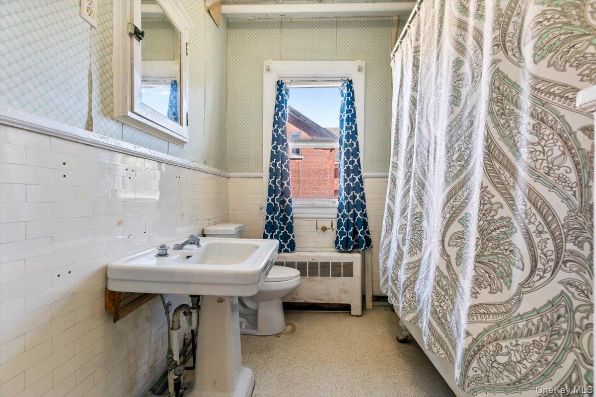 857 Whistler Avenue, Fishers Island, NY 06390