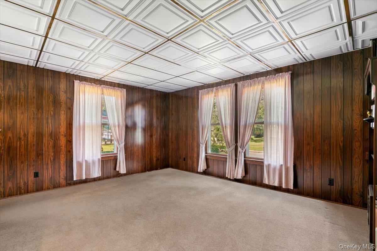 857 Whistler Avenue, Fishers Island, NY 06390