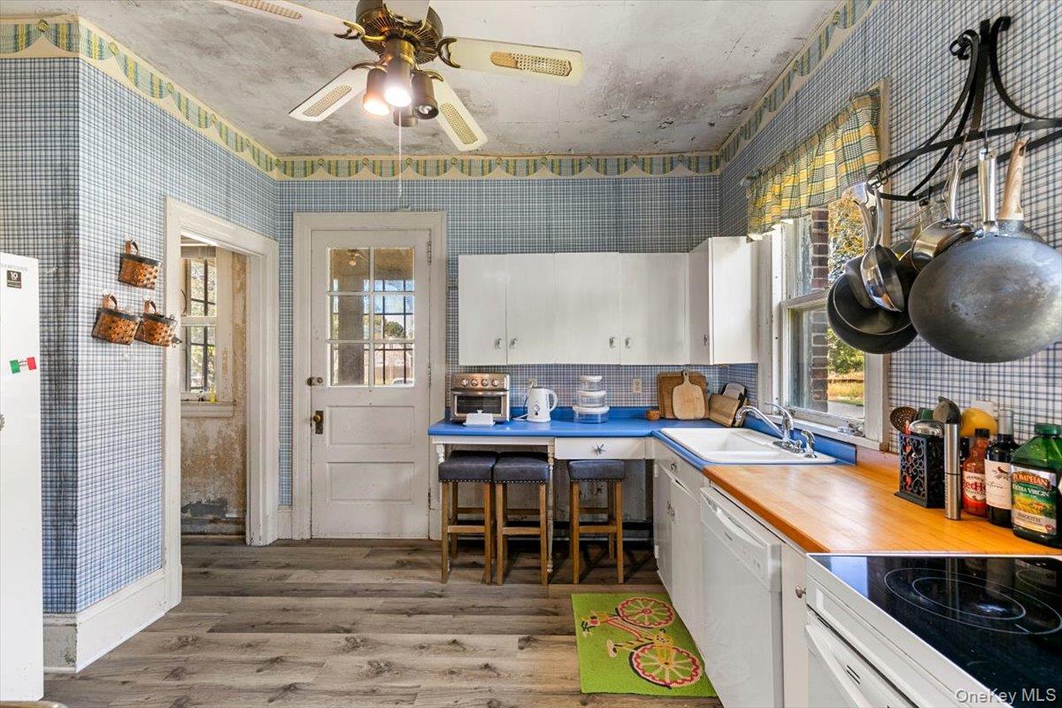 857 Whistler Avenue, Fishers Island, NY 06390