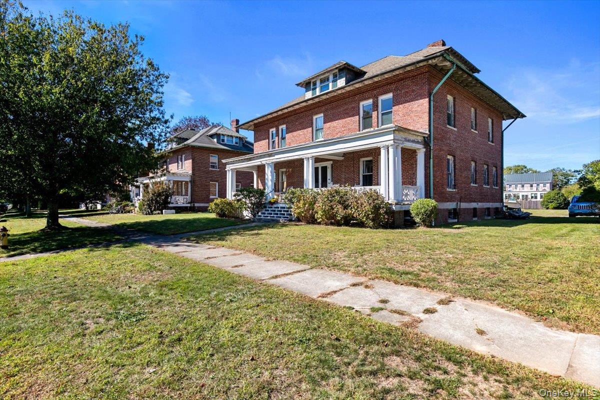 857 Whistler Avenue, Fishers Island, NY 06390