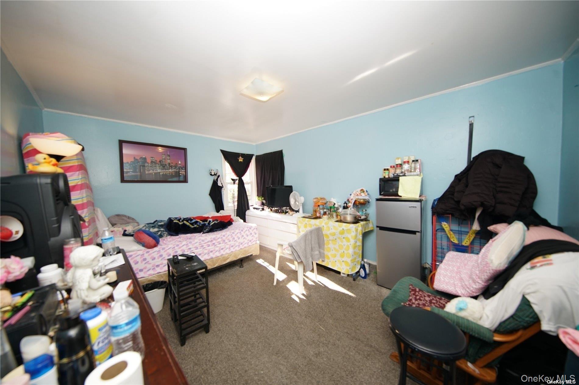 32 Stowe Place, Hempstead, NY 11550