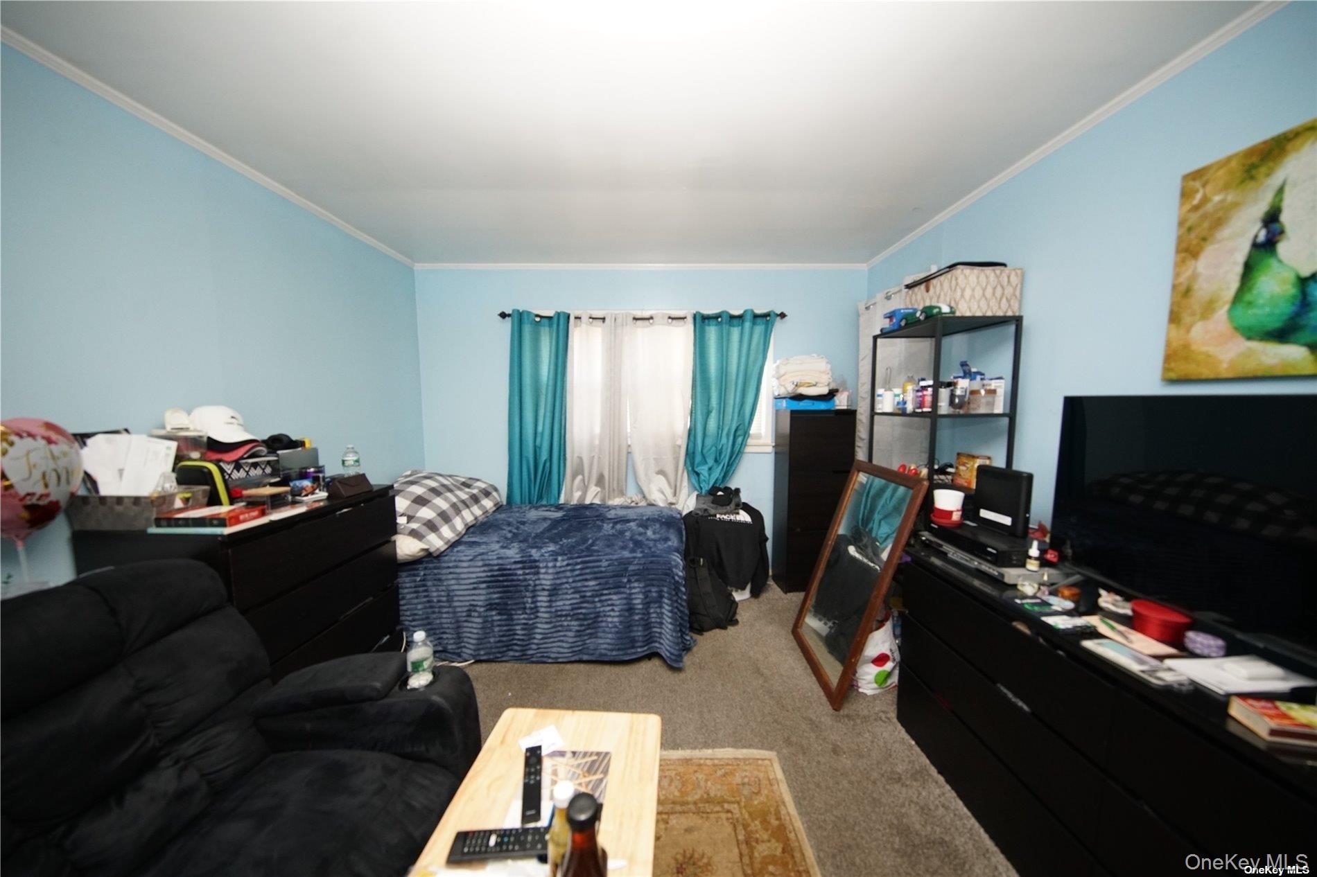 32 Stowe Place, Hempstead, NY 11550