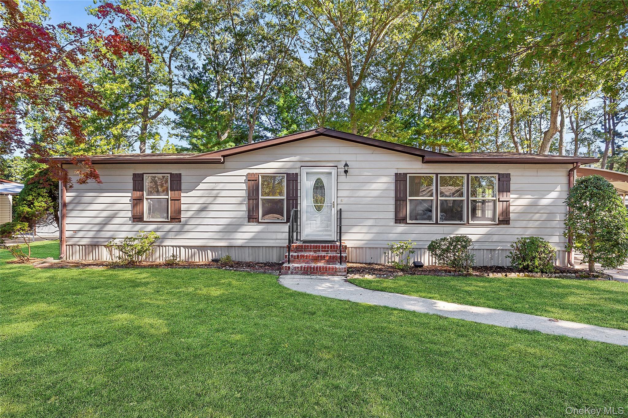 1661-434 Old Country Road, Riverhead, NY 11901