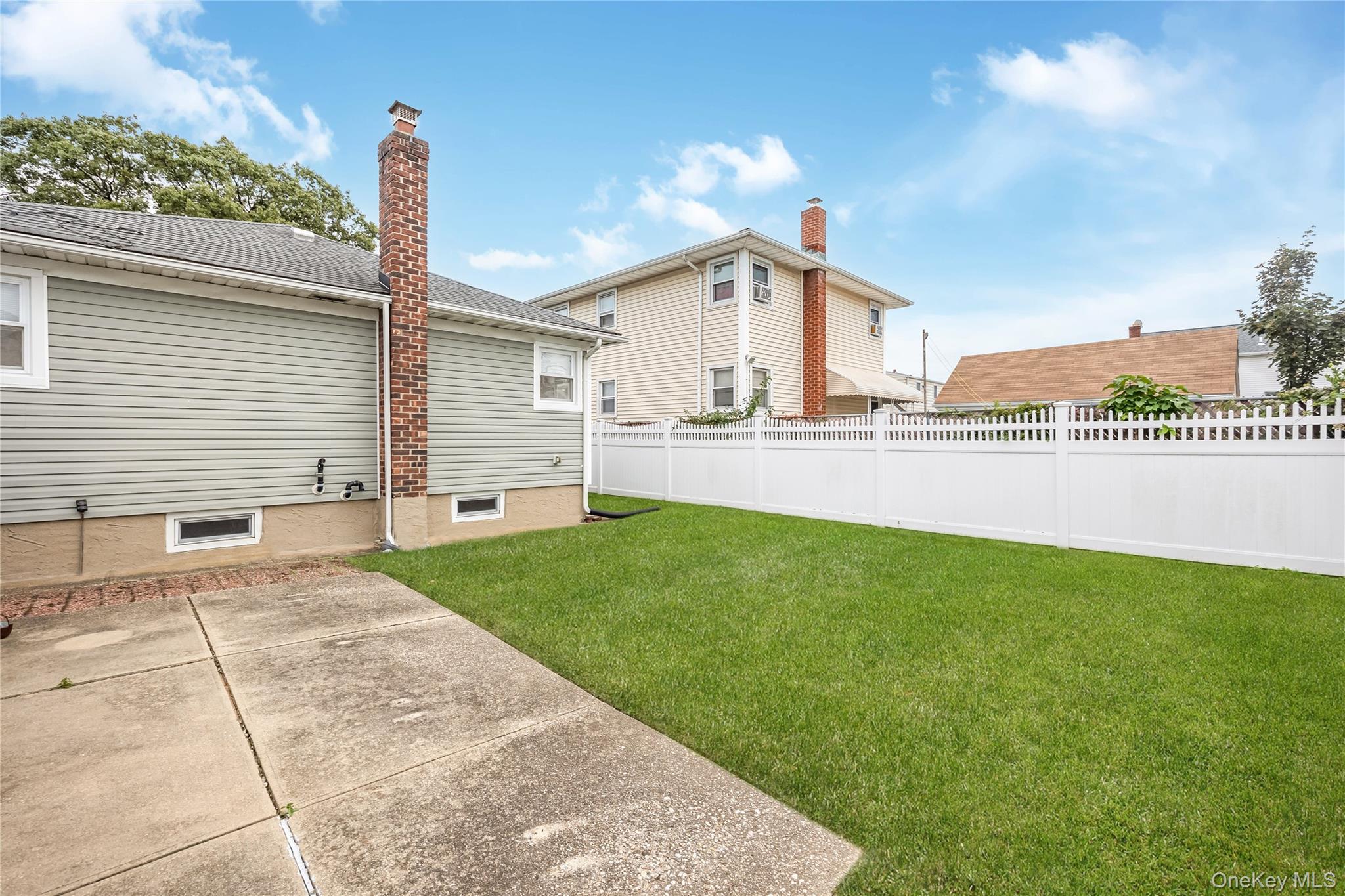 342 Lucille Avenue, Elmont, NY 11003