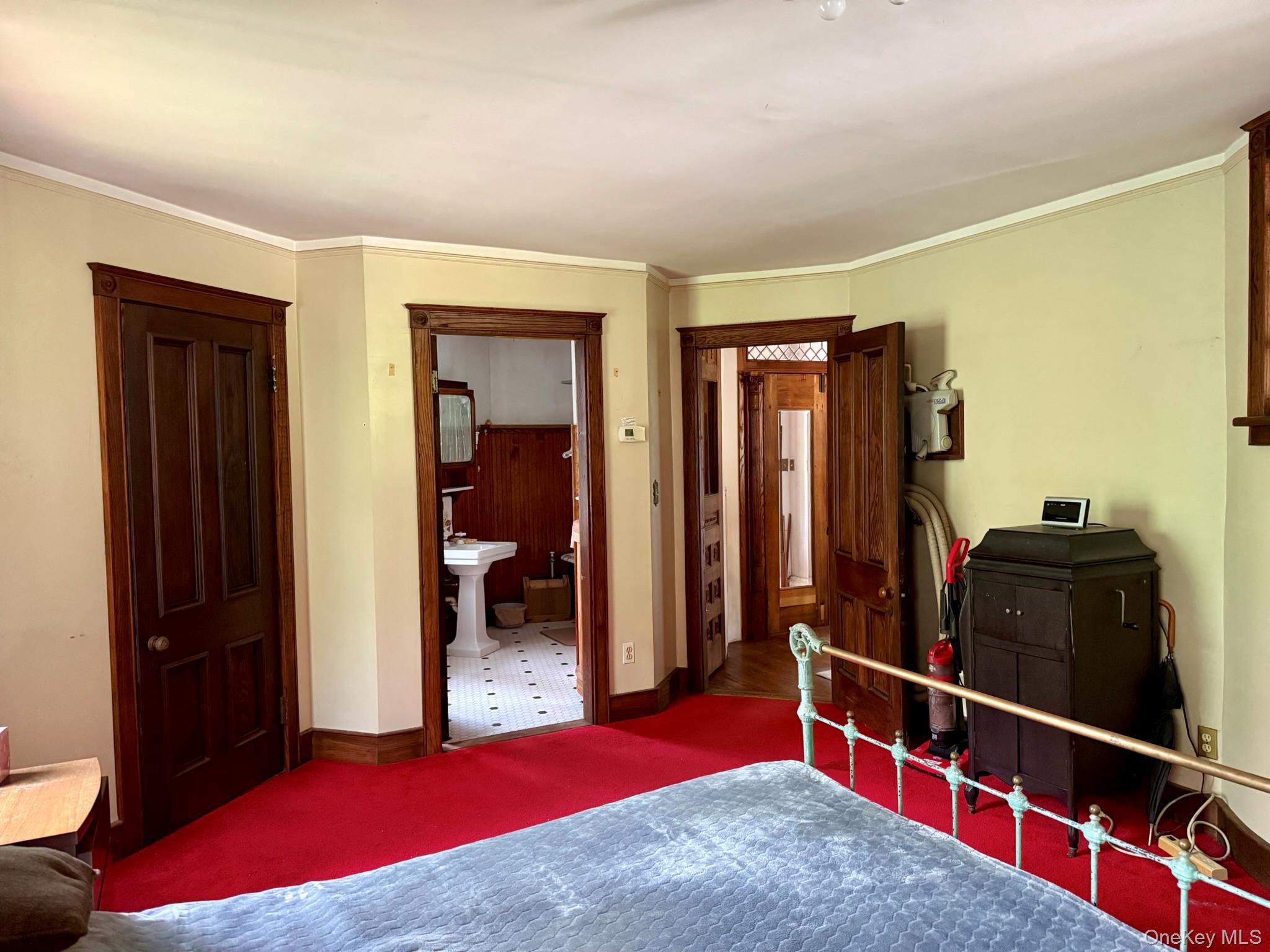 379 Wood Lane, Peconic, NY 11958