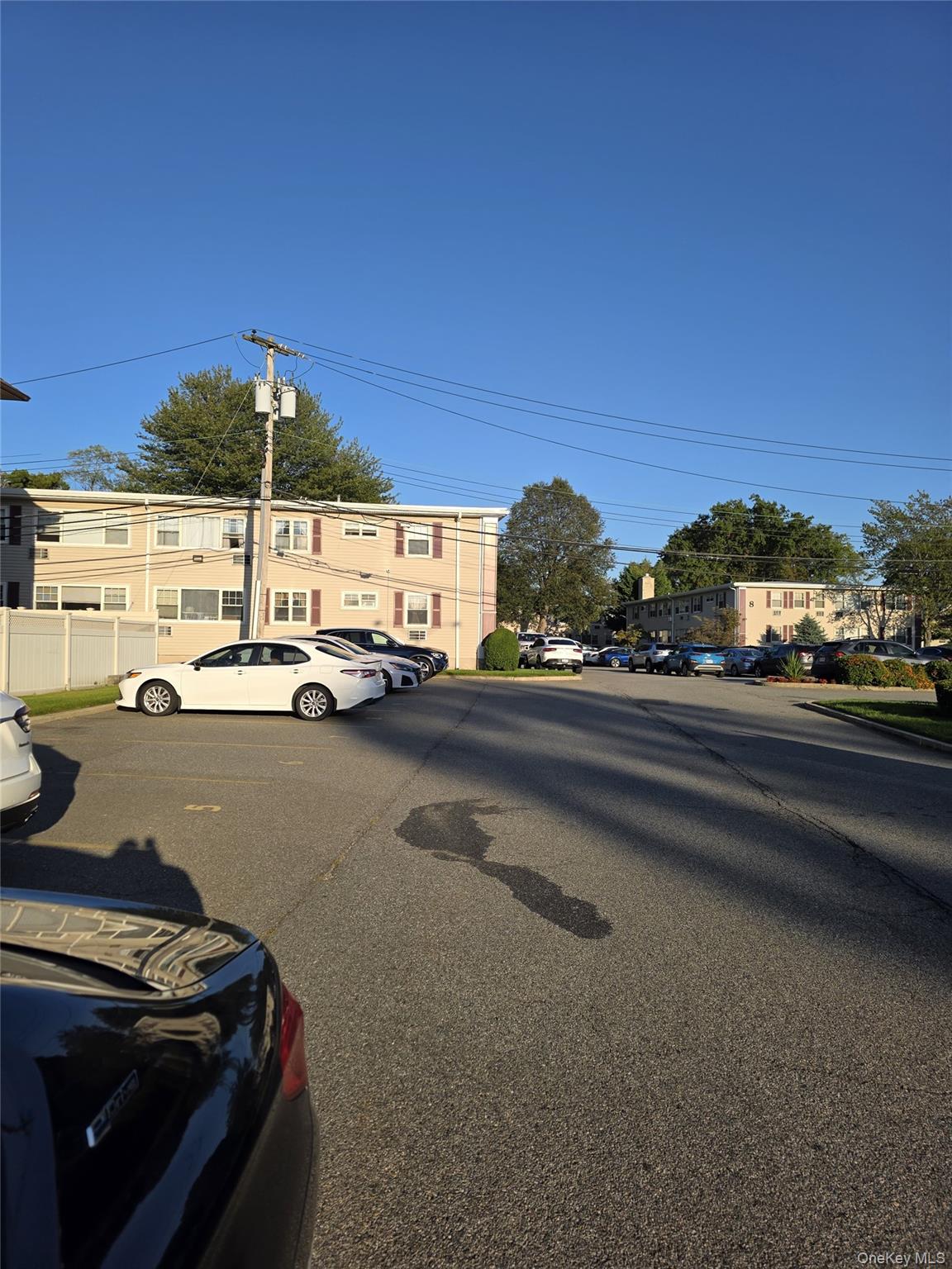 324 Post Avenue # 11 J, Westbury, NY 11580