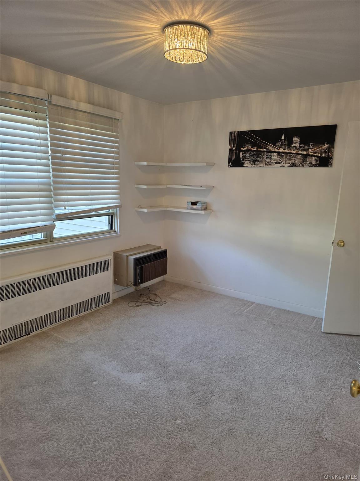 324 Post Avenue # 11 J, Westbury, NY 11580