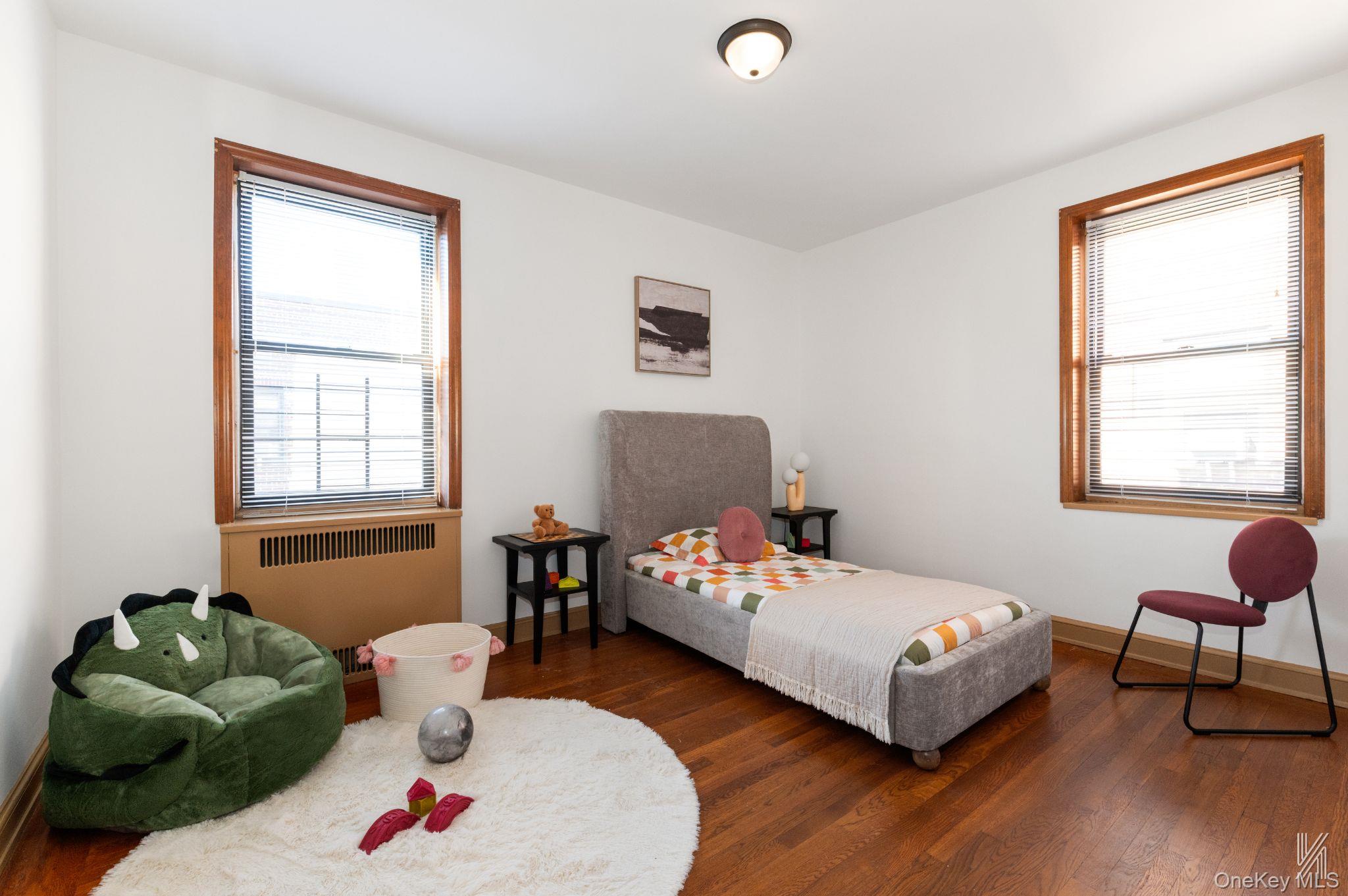 25-40 31st Avenue # 6M, Astoria, NY 11106