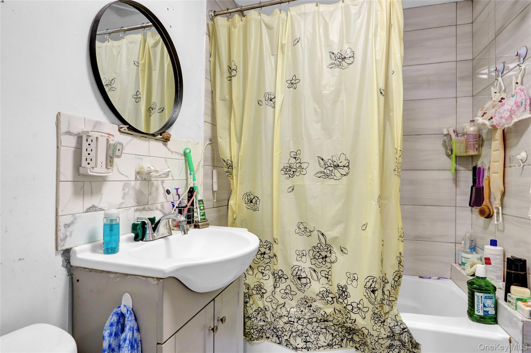 3012 Seagirt Avenue, Far Rockaway, NY 11691