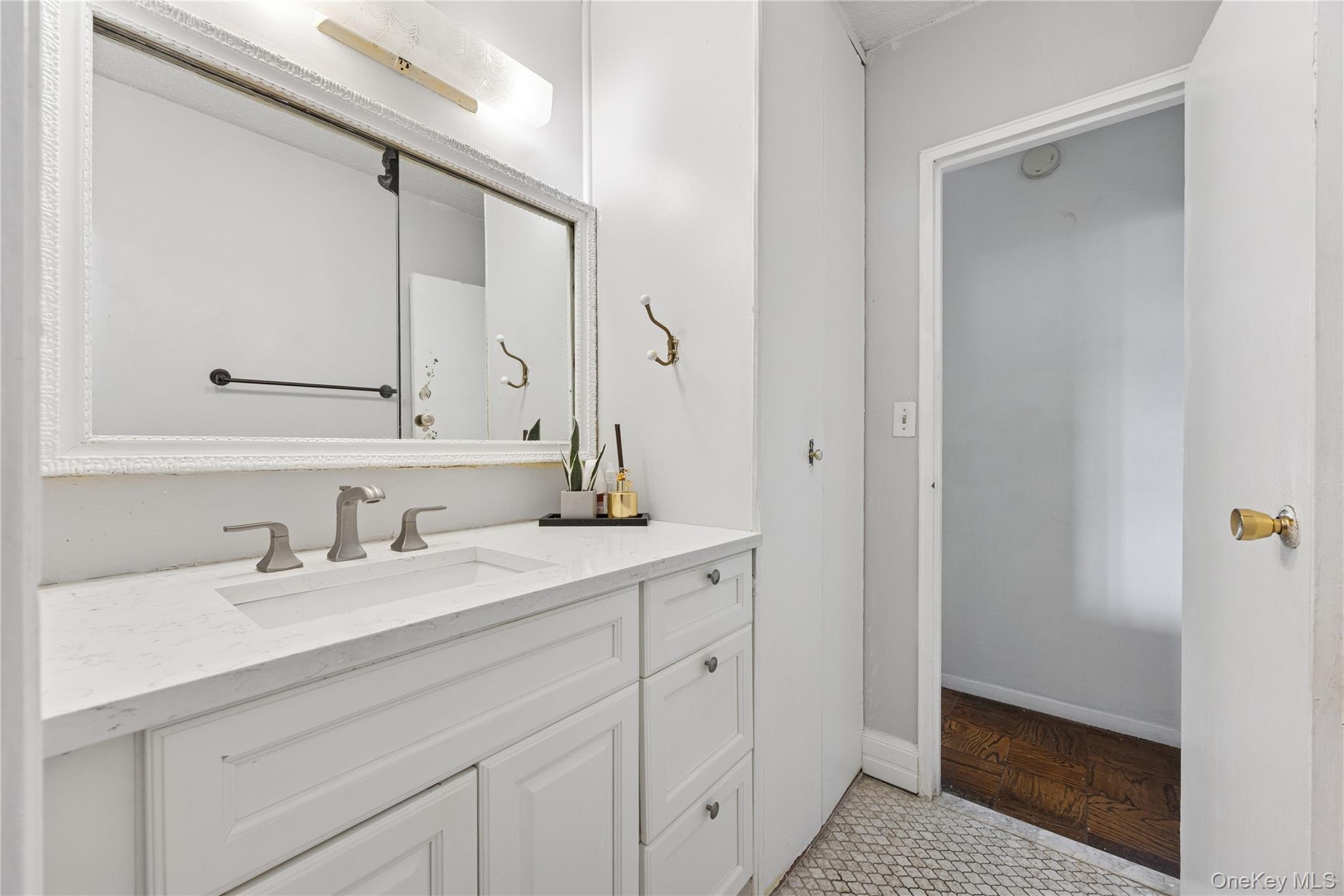 1085 Warburton Avenue # 120, Yonkers, NY 10701