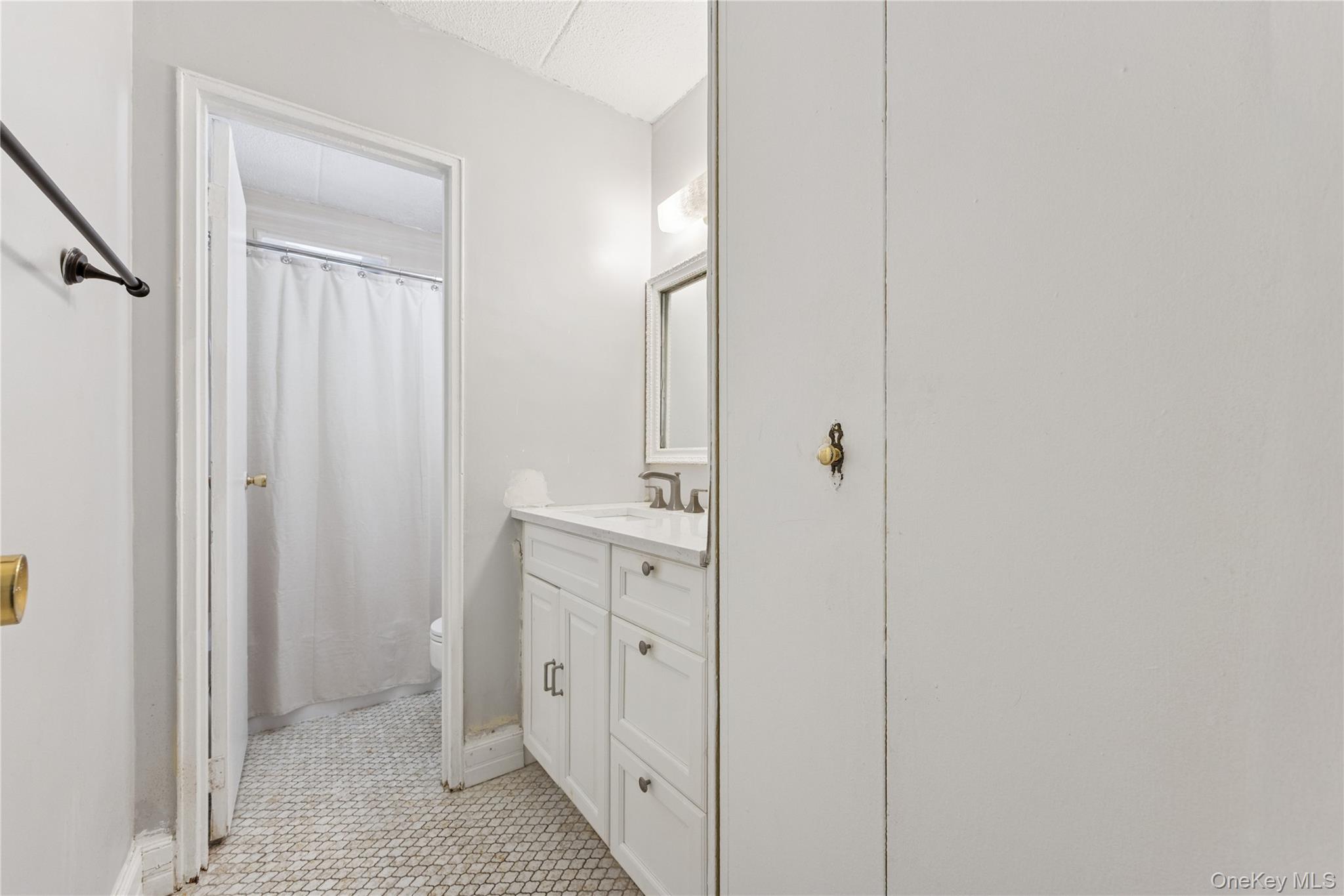 1085 Warburton Avenue # 120, Yonkers, NY 10701