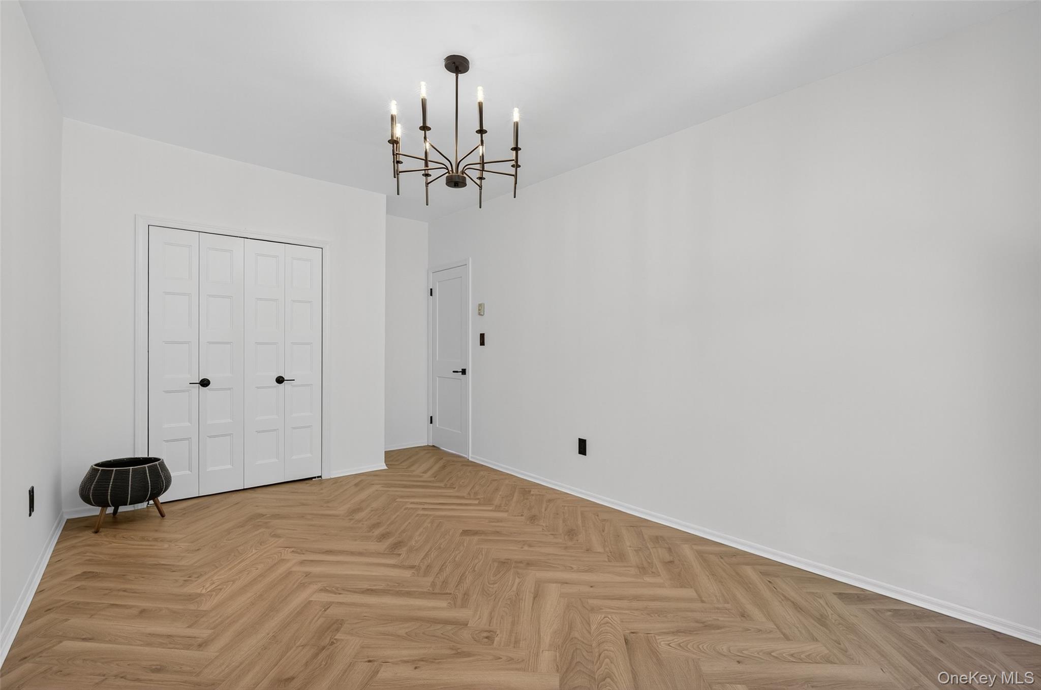 8 Roundtree Court, Beacon, NY 12508