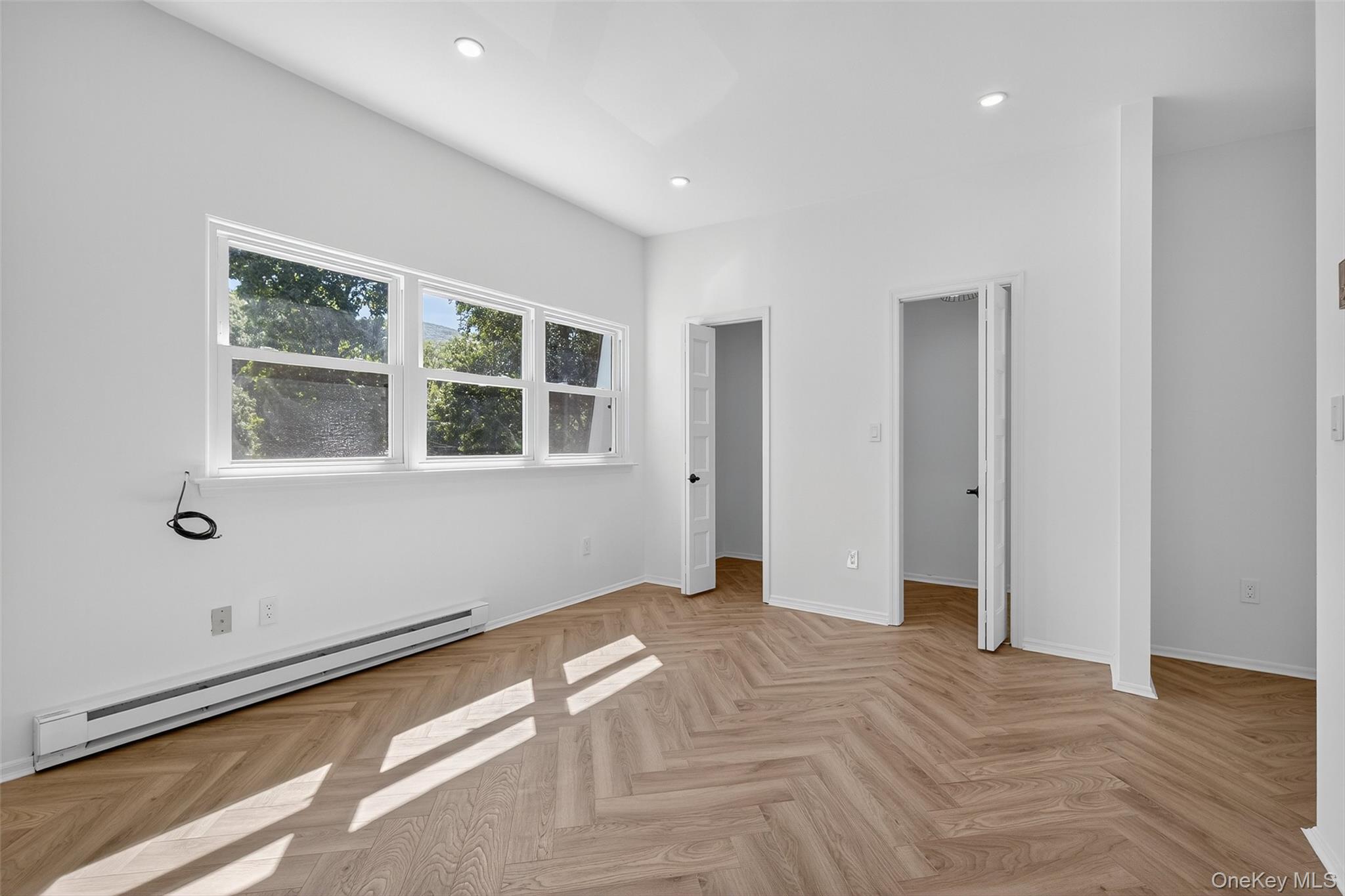 8 Roundtree Court, Beacon, NY 12508