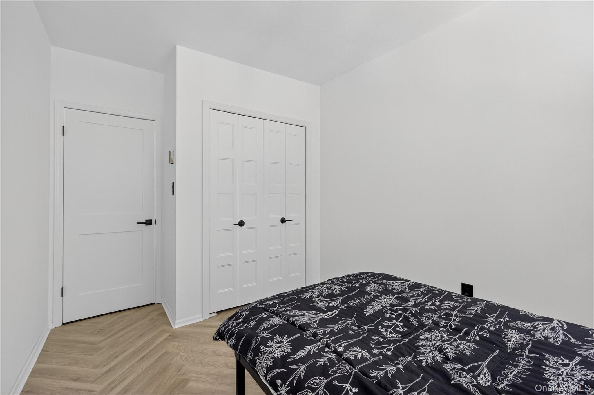 8 Roundtree Court, Beacon, NY 12508