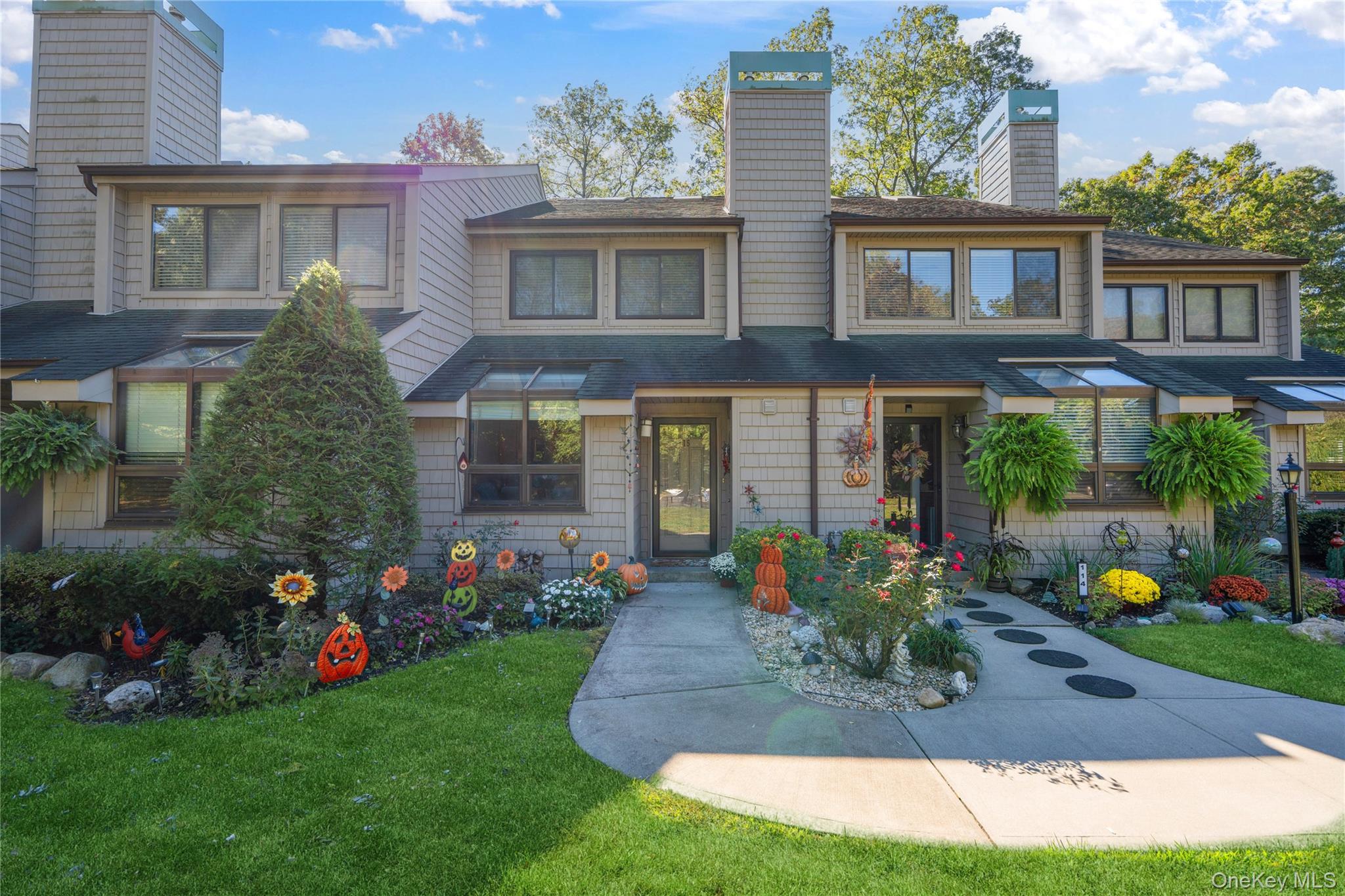 115 Beecher Avenue Extension, East Islip, NY 11730