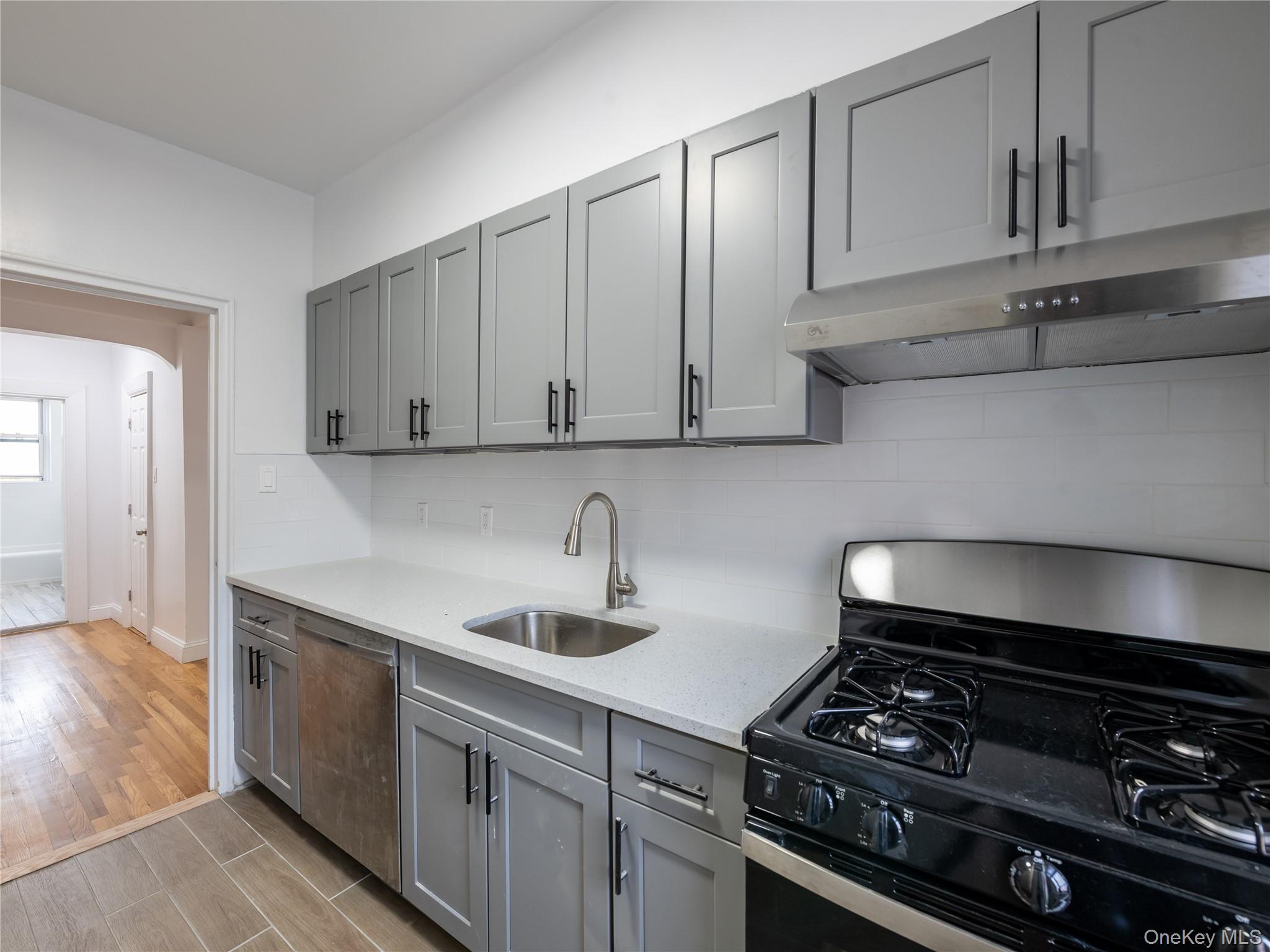 63-60 102nd Street # D11, Rego Park, NY 11374