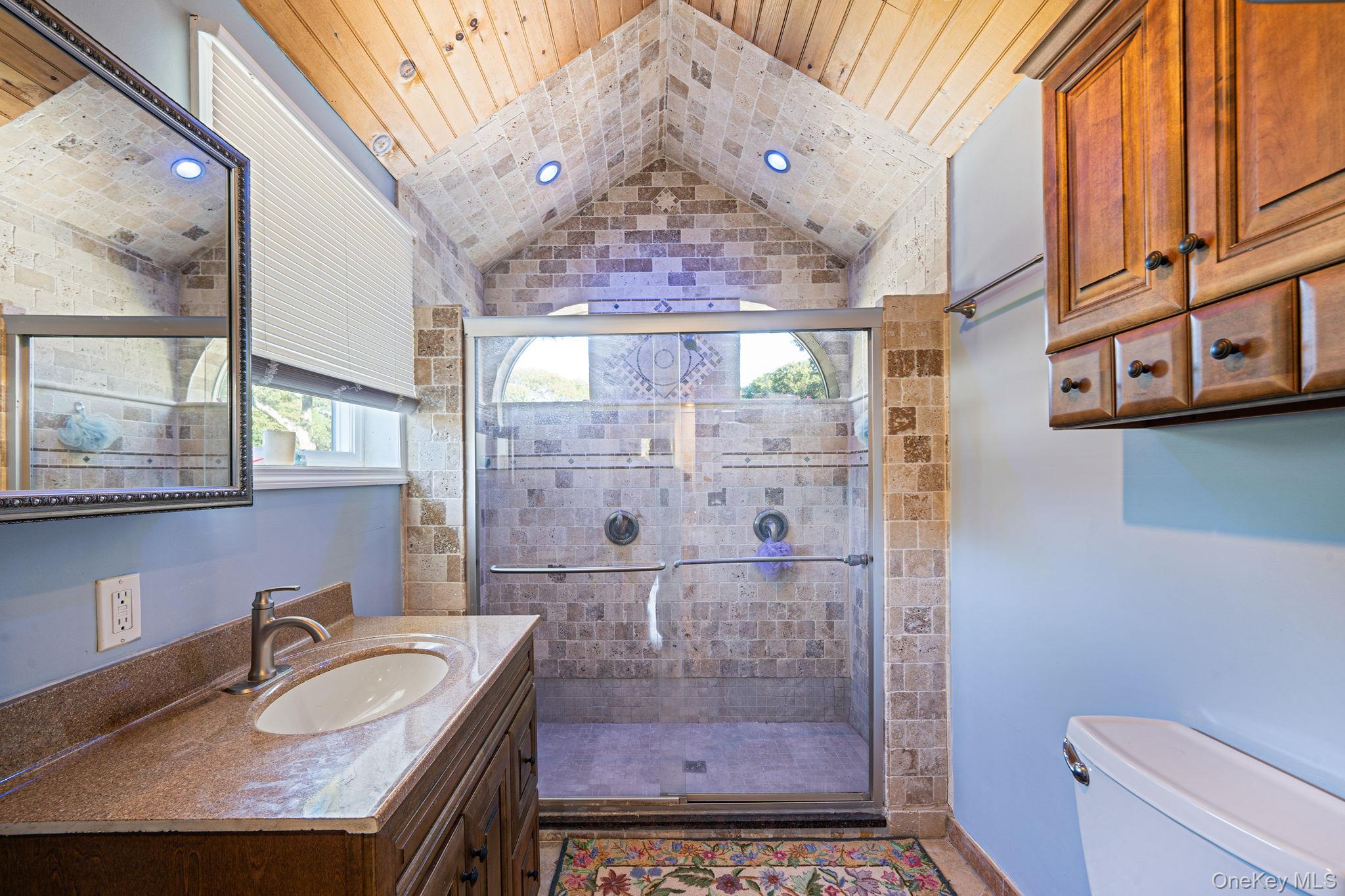 7 Albermarle Avenue, Holtsville, NY 11742