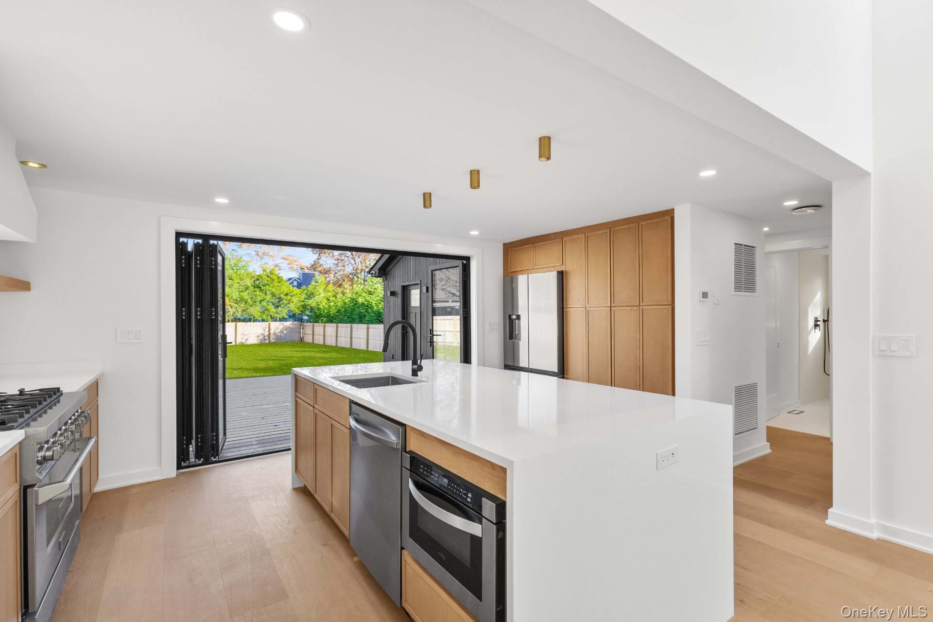 19 Shinnecock Road, Hampton Bays, NY 11946