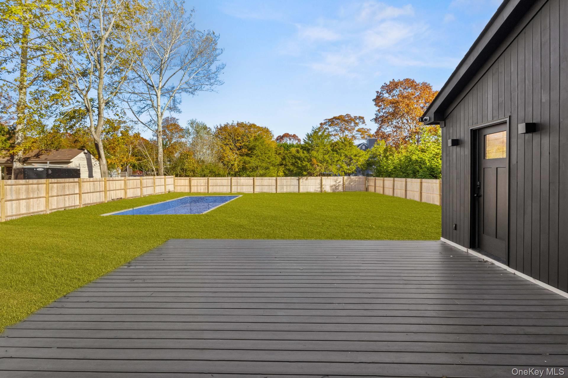 19 Shinnecock Road, Hampton Bays, NY 11946