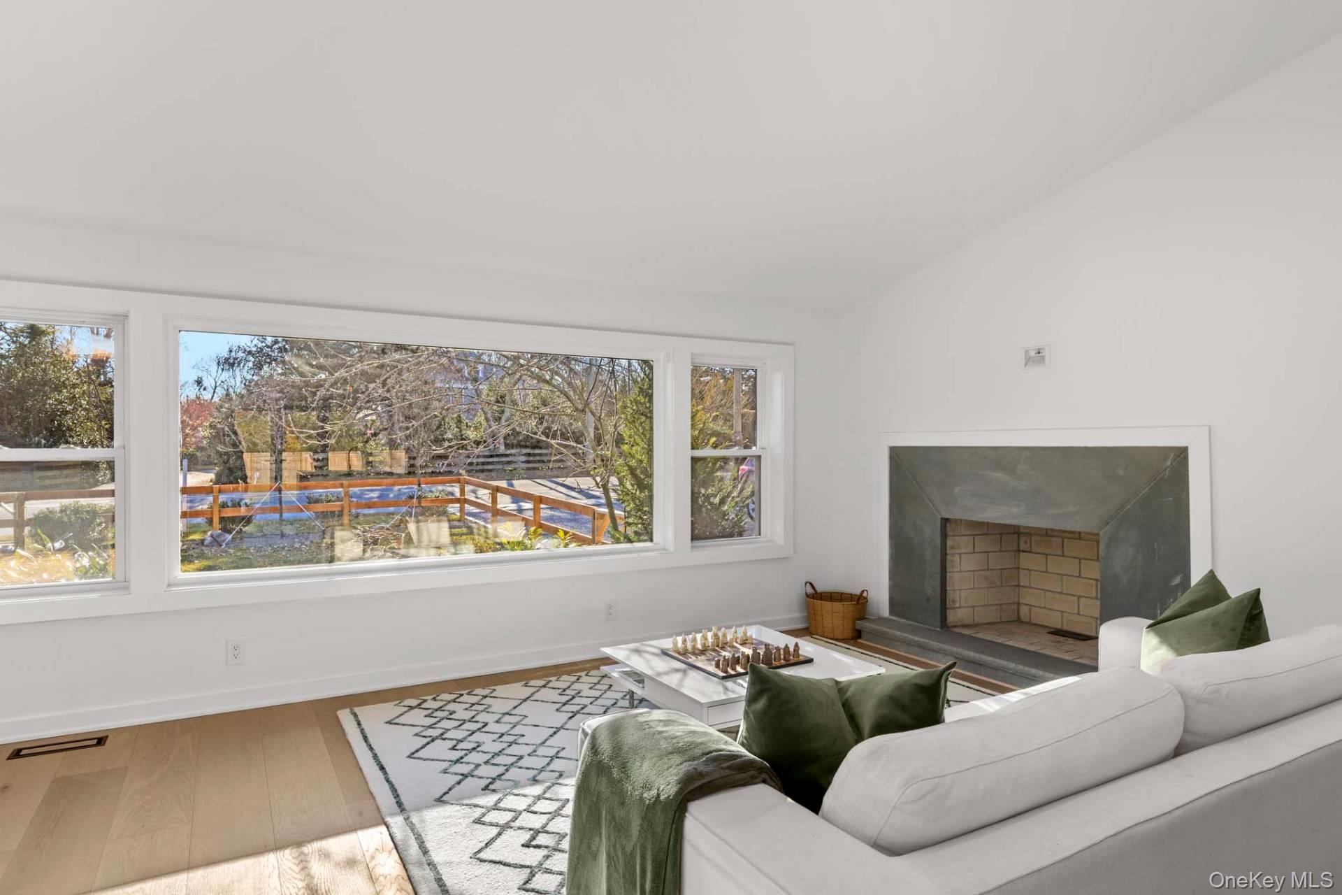 19 Shinnecock Road, Hampton Bays, NY 11946