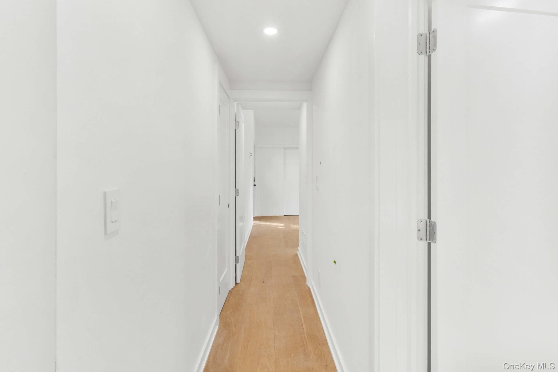 19 Shinnecock Road, Hampton Bays, NY 11946