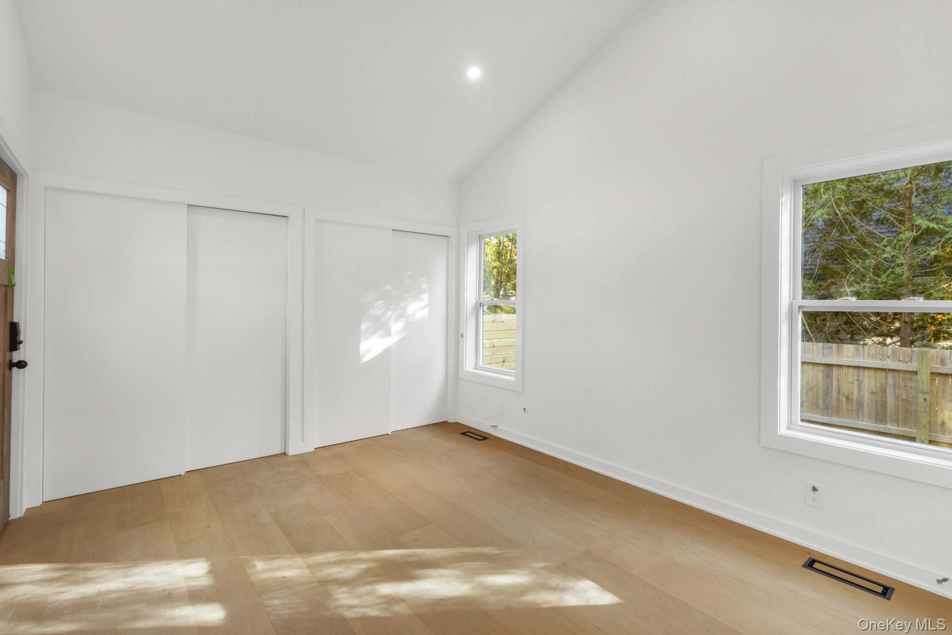 19 Shinnecock Road, Hampton Bays, NY 11946