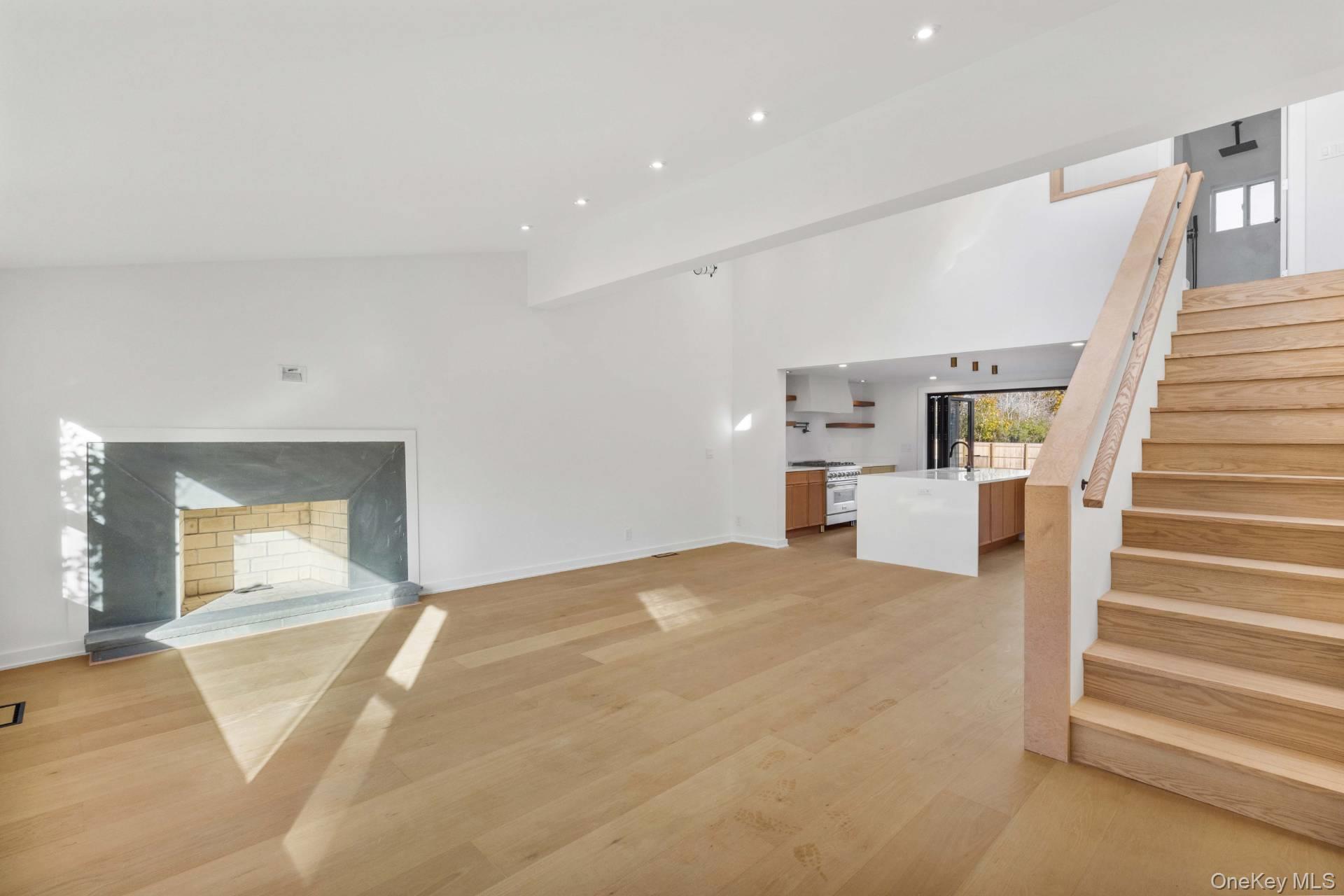 19 Shinnecock Road, Hampton Bays, NY 11946