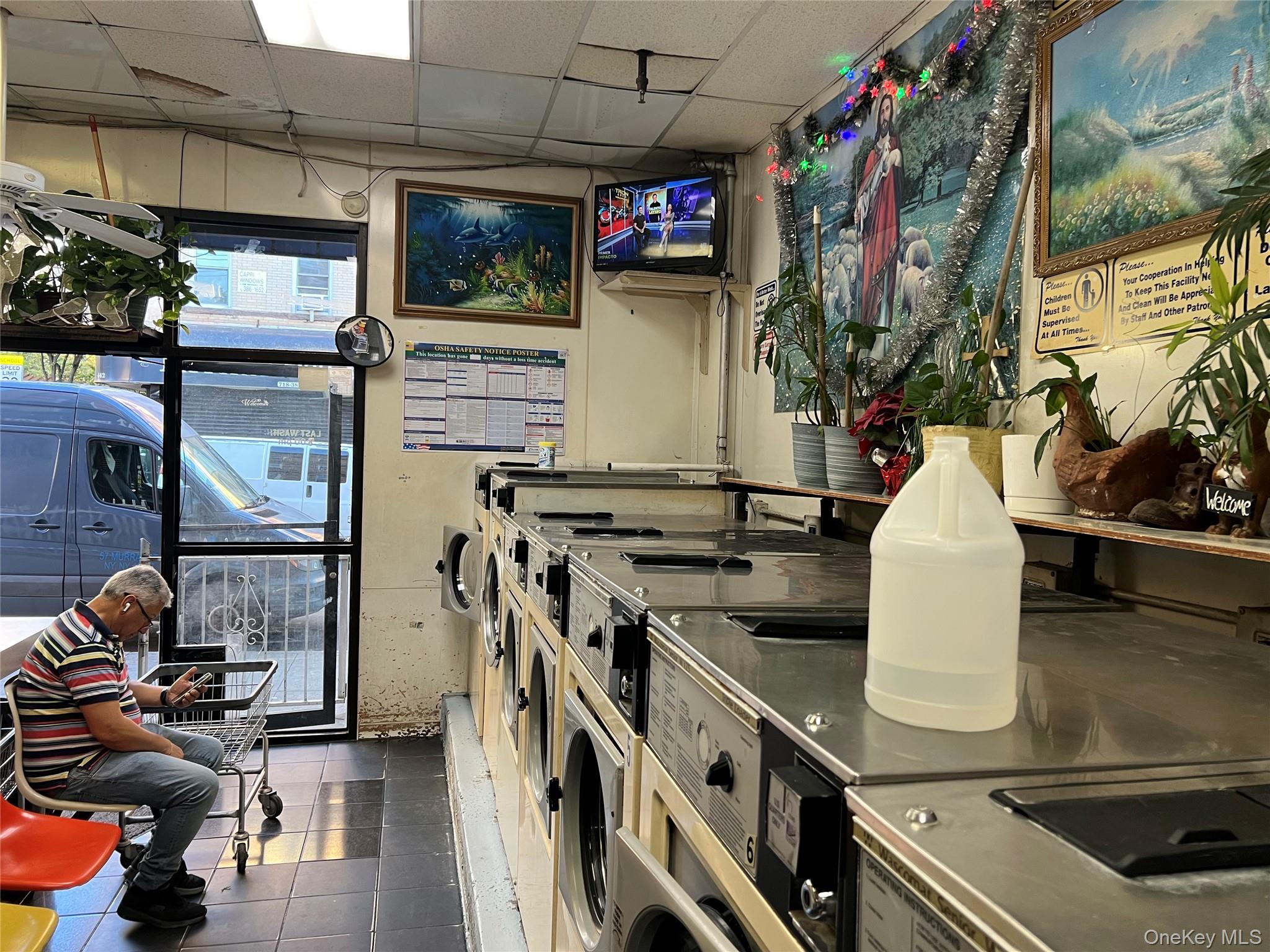 445 Bleecker Street Street, Brooklyn, NY 11237