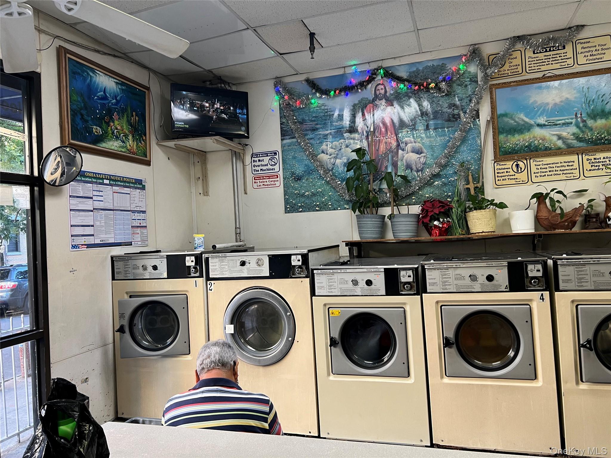 445 Bleecker Street Street, Brooklyn, NY 11237