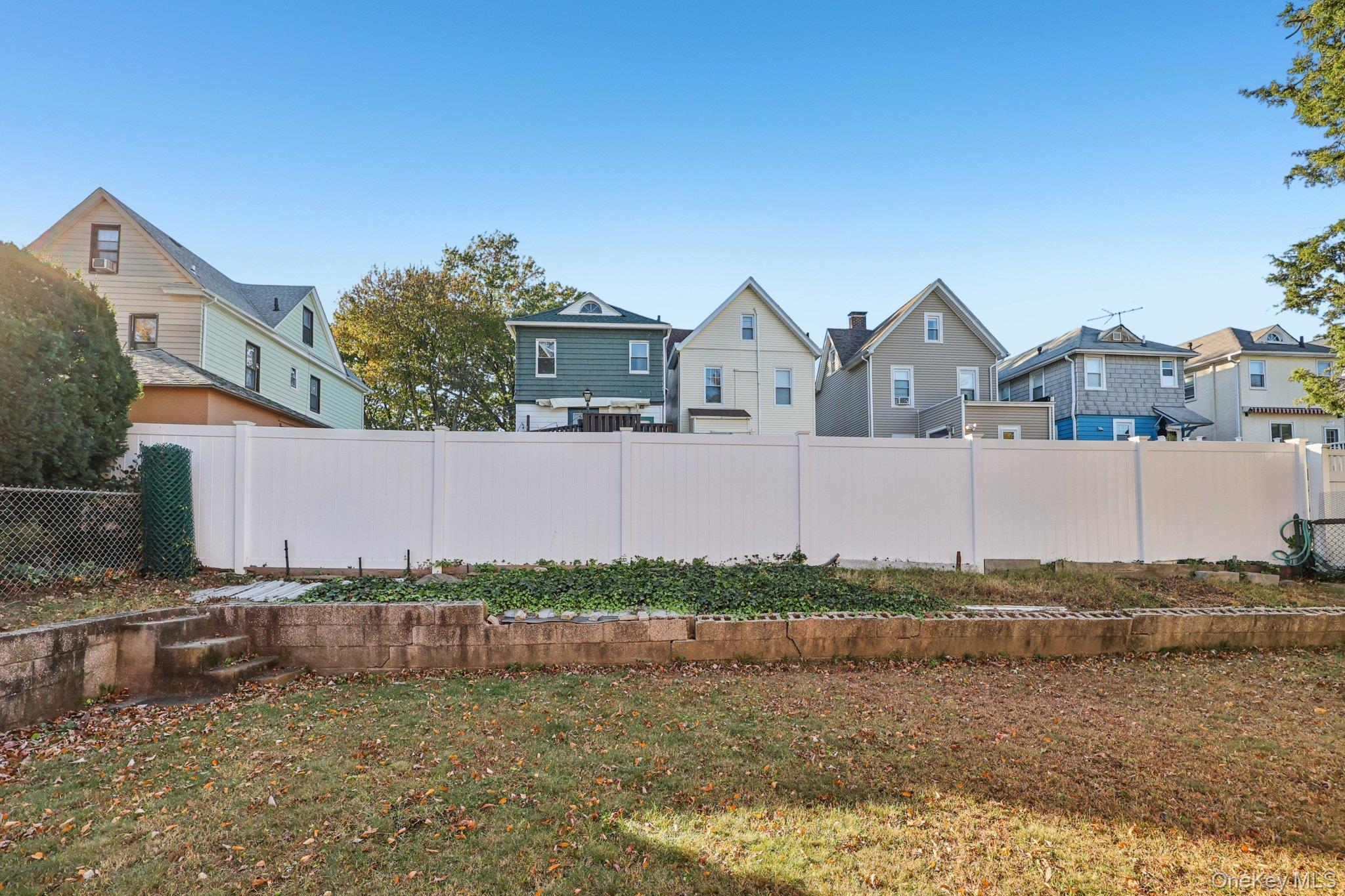 35 Sterling Avenue, Yonkers, NY 10704