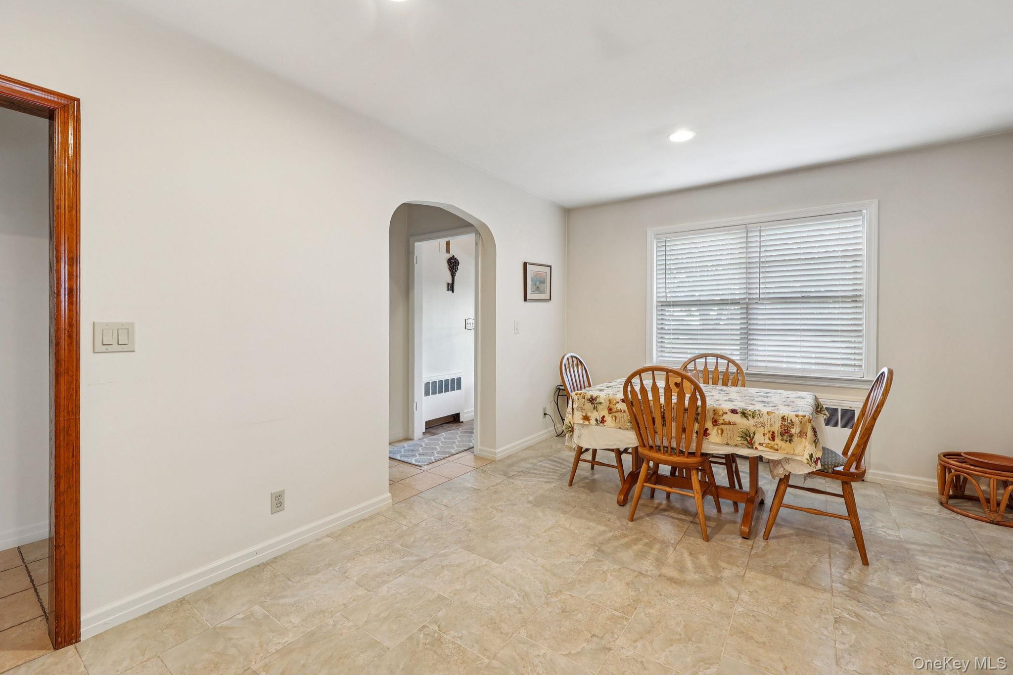 35 Sterling Avenue, Yonkers, NY 10704