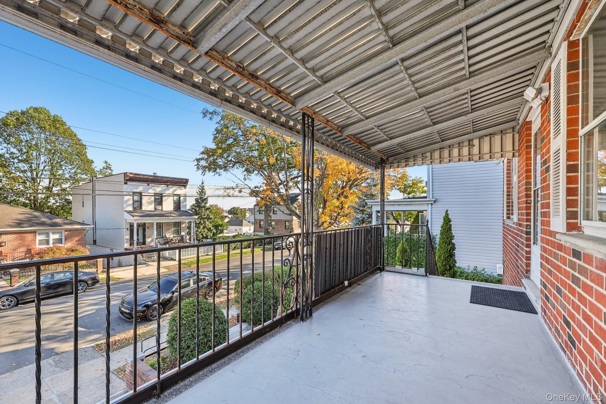 35 Sterling Avenue, Yonkers, NY 10704