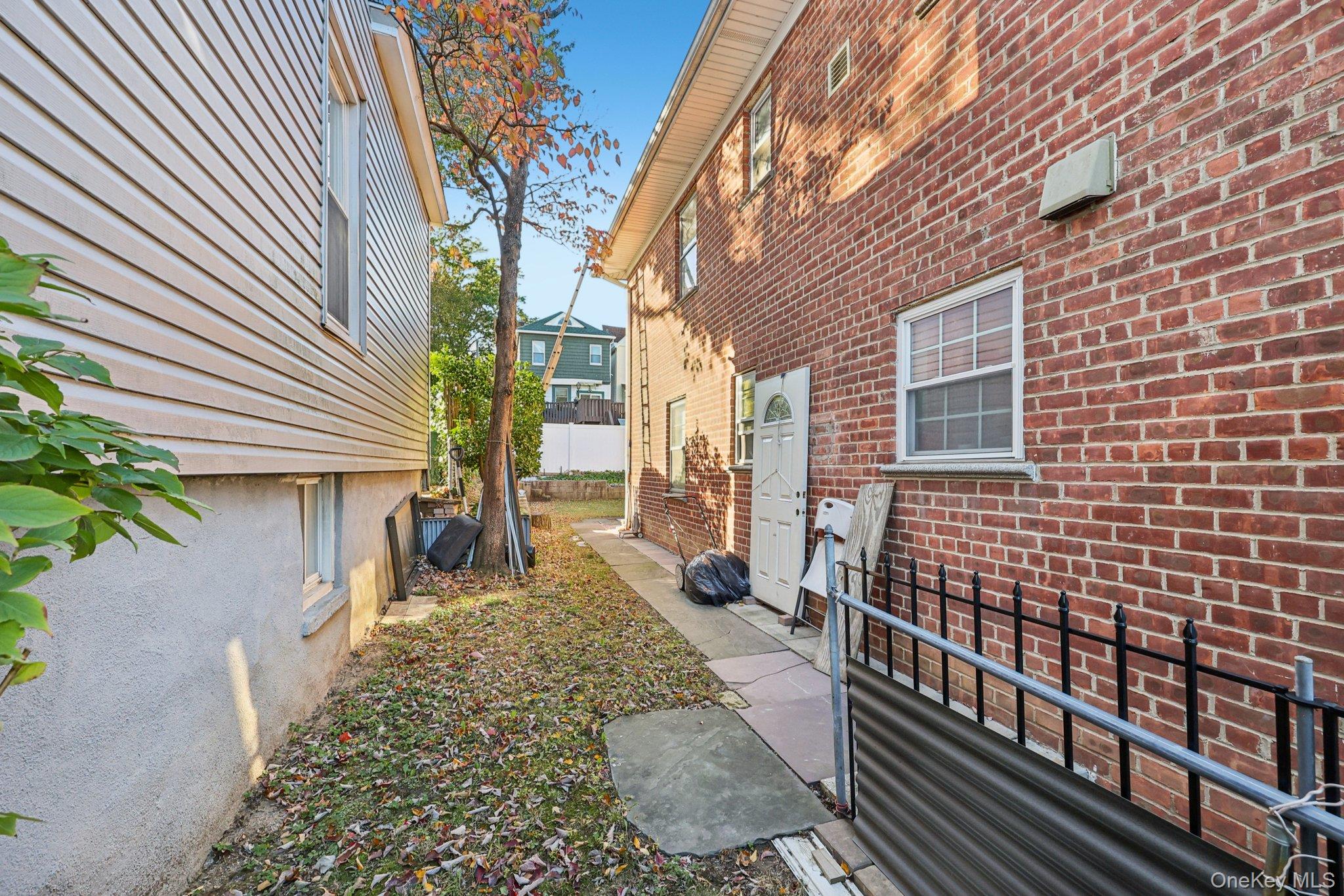 35 Sterling Avenue, Yonkers, NY 10704